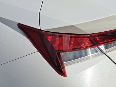 2021 Hyundai Elantra SE