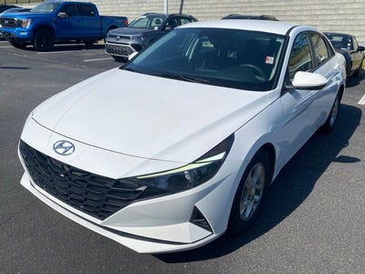 2021 Hyundai Elantra SE