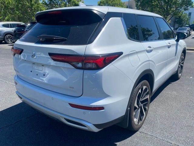 2024 Mitsubishi Outlander SE