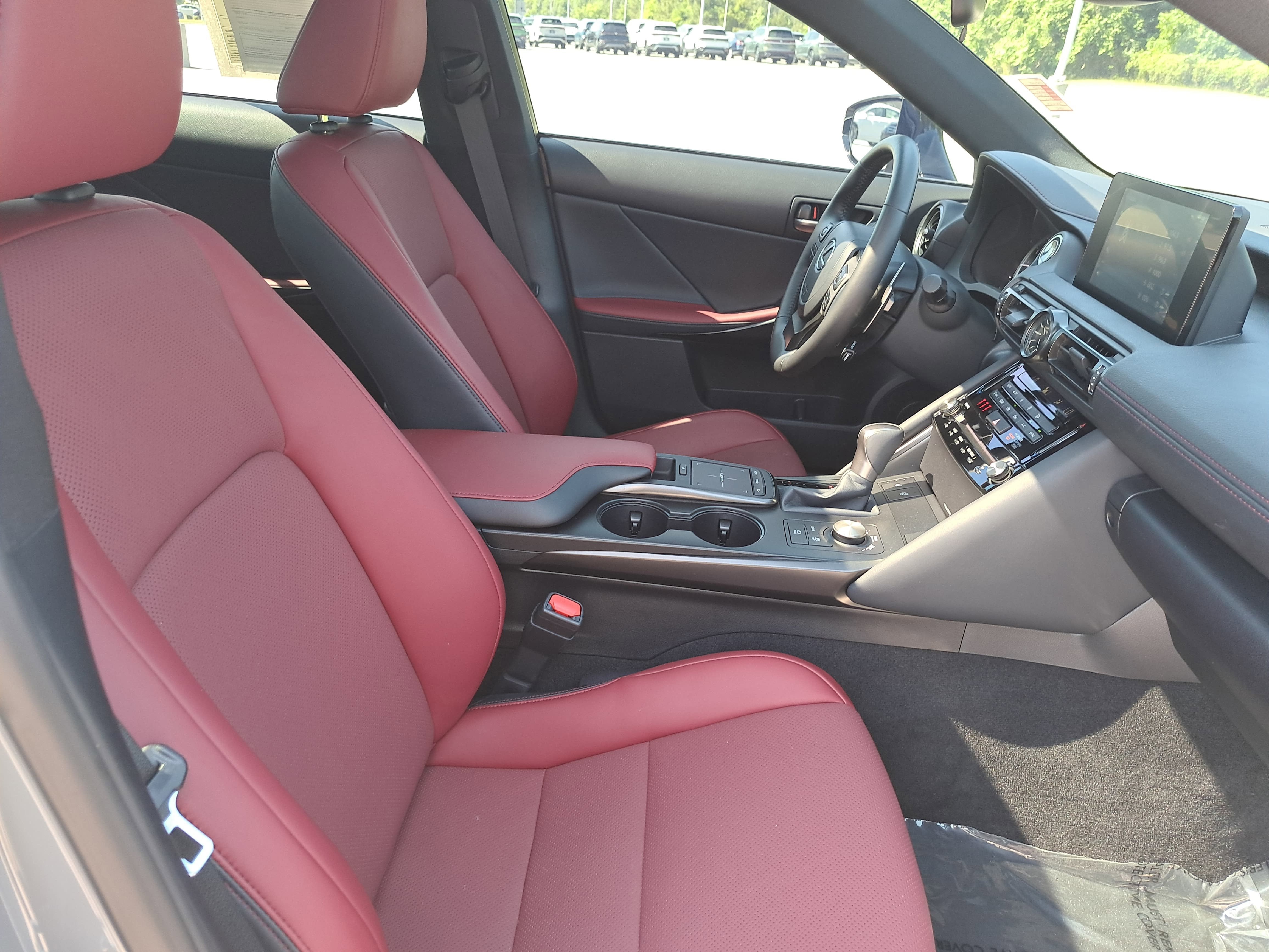 2025 Lexus IS IS 350 F SPORT Design