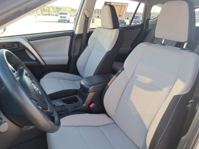 2018 Toyota RAV4 Hybrid LE