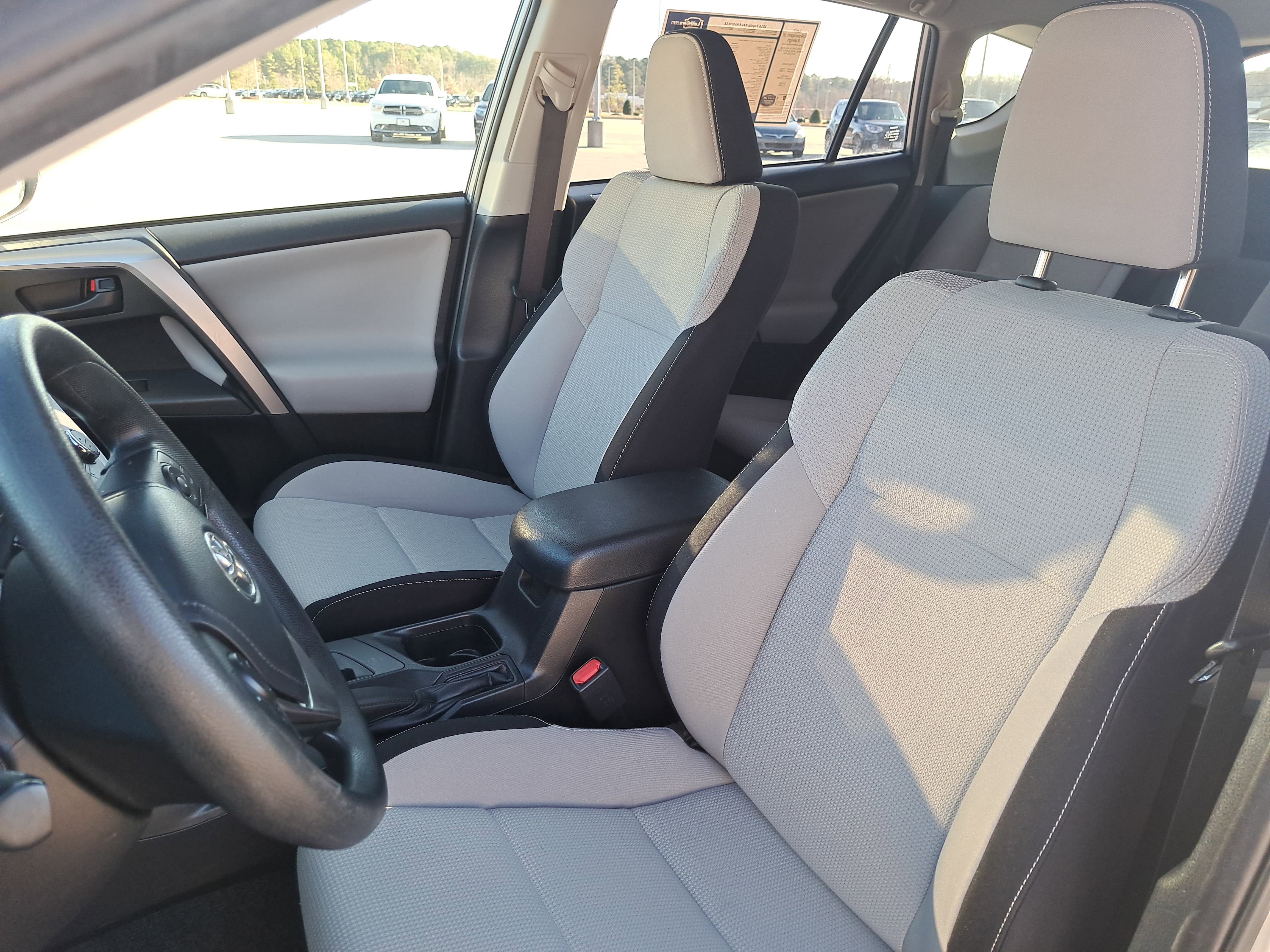 2018 Toyota RAV4 Hybrid LE