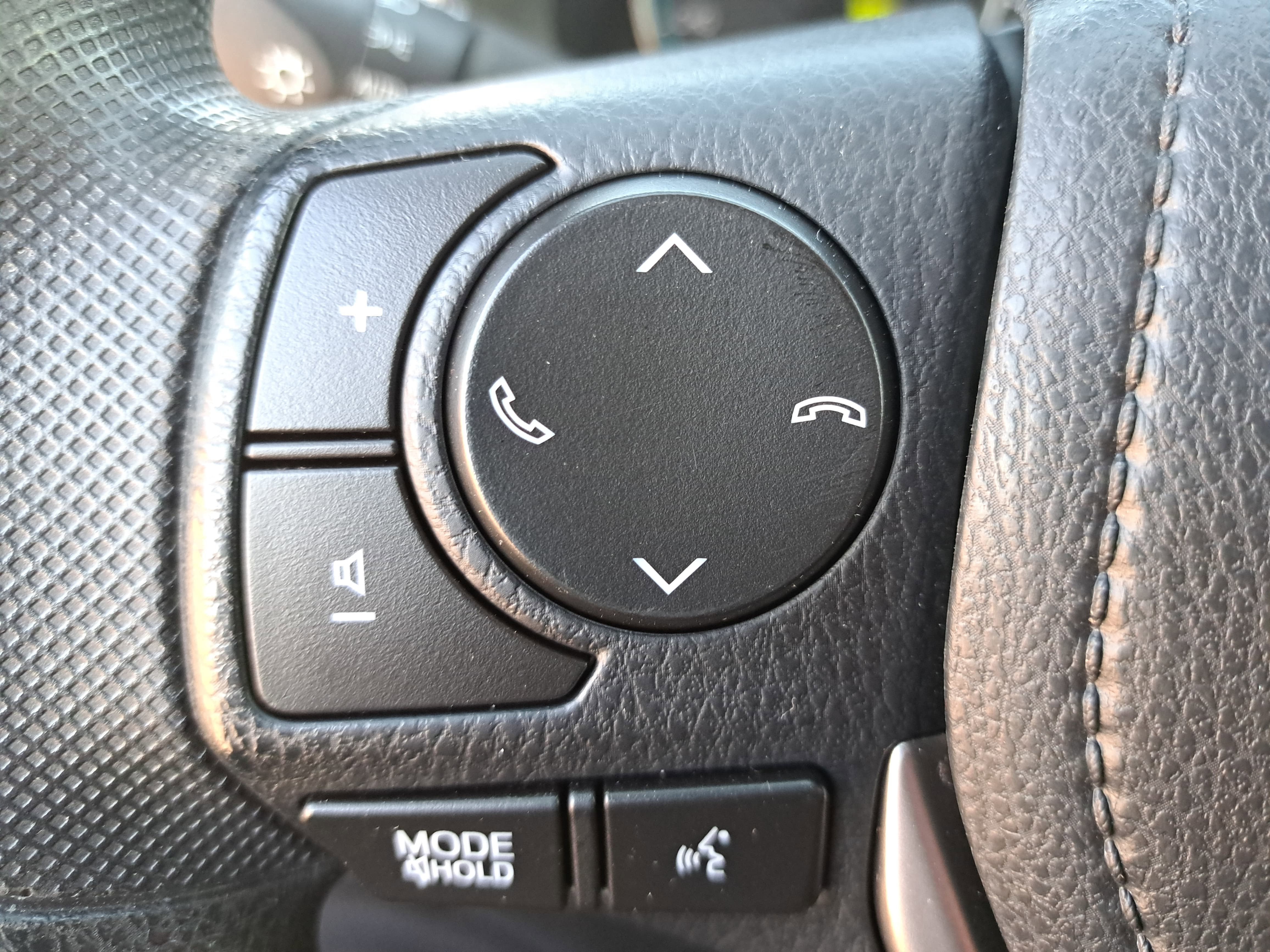 2018 Toyota RAV4 Hybrid LE