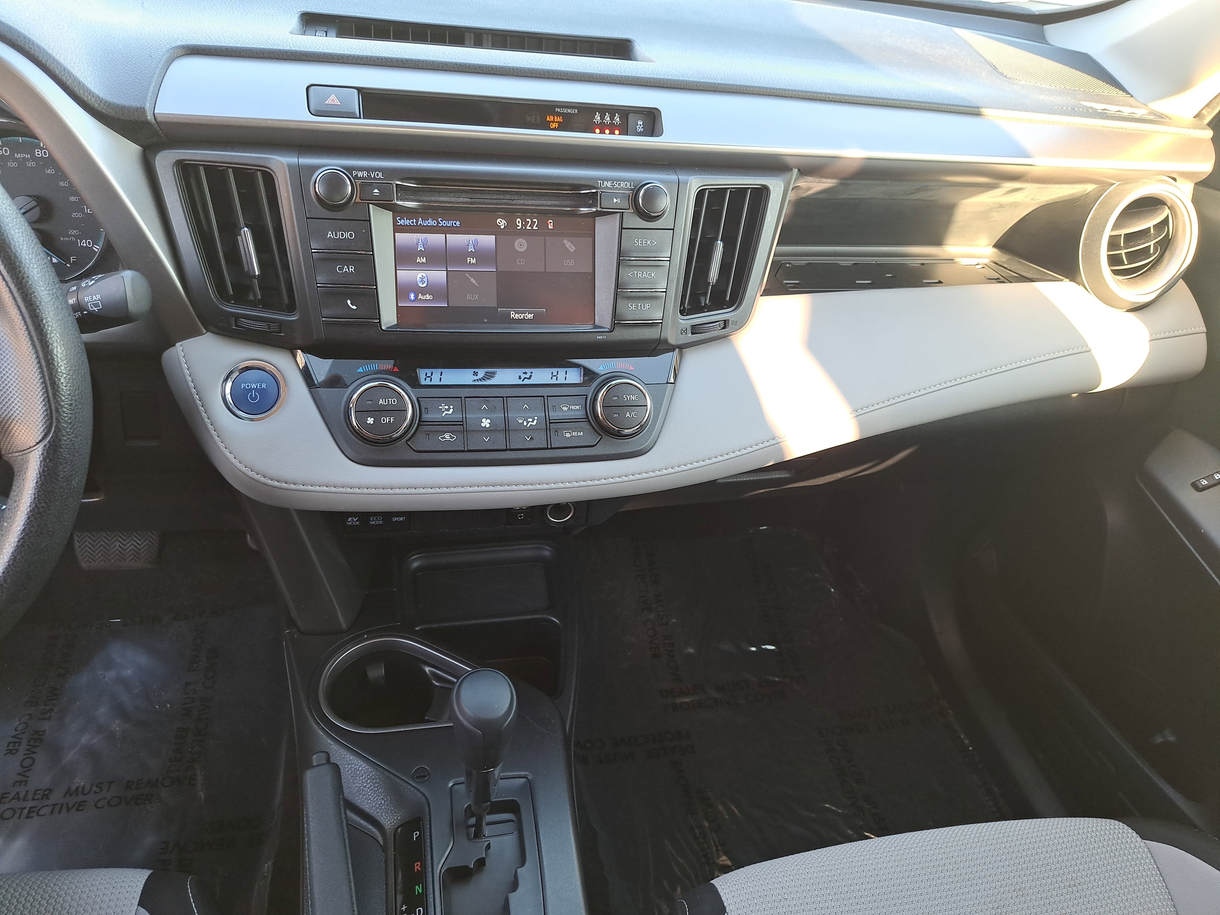 2018 Toyota RAV4 Hybrid LE