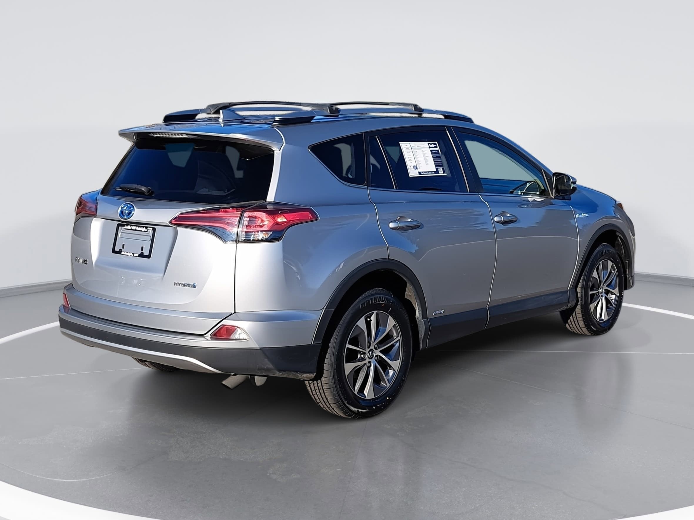 2018 Toyota RAV4 Hybrid LE