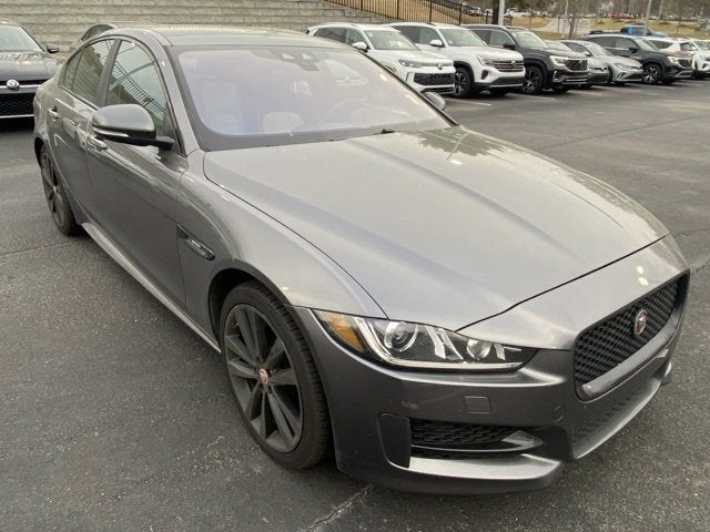 2017 Jaguar XE 35t R-Sport
