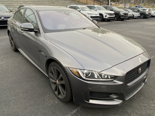 2017 Jaguar XE 35t R-Sport