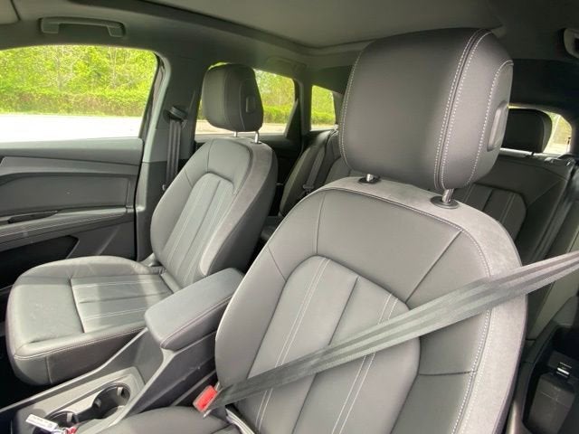 2025 Audi Q4 e-tron Premium