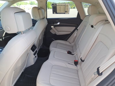 2025 Audi Q5 Premium