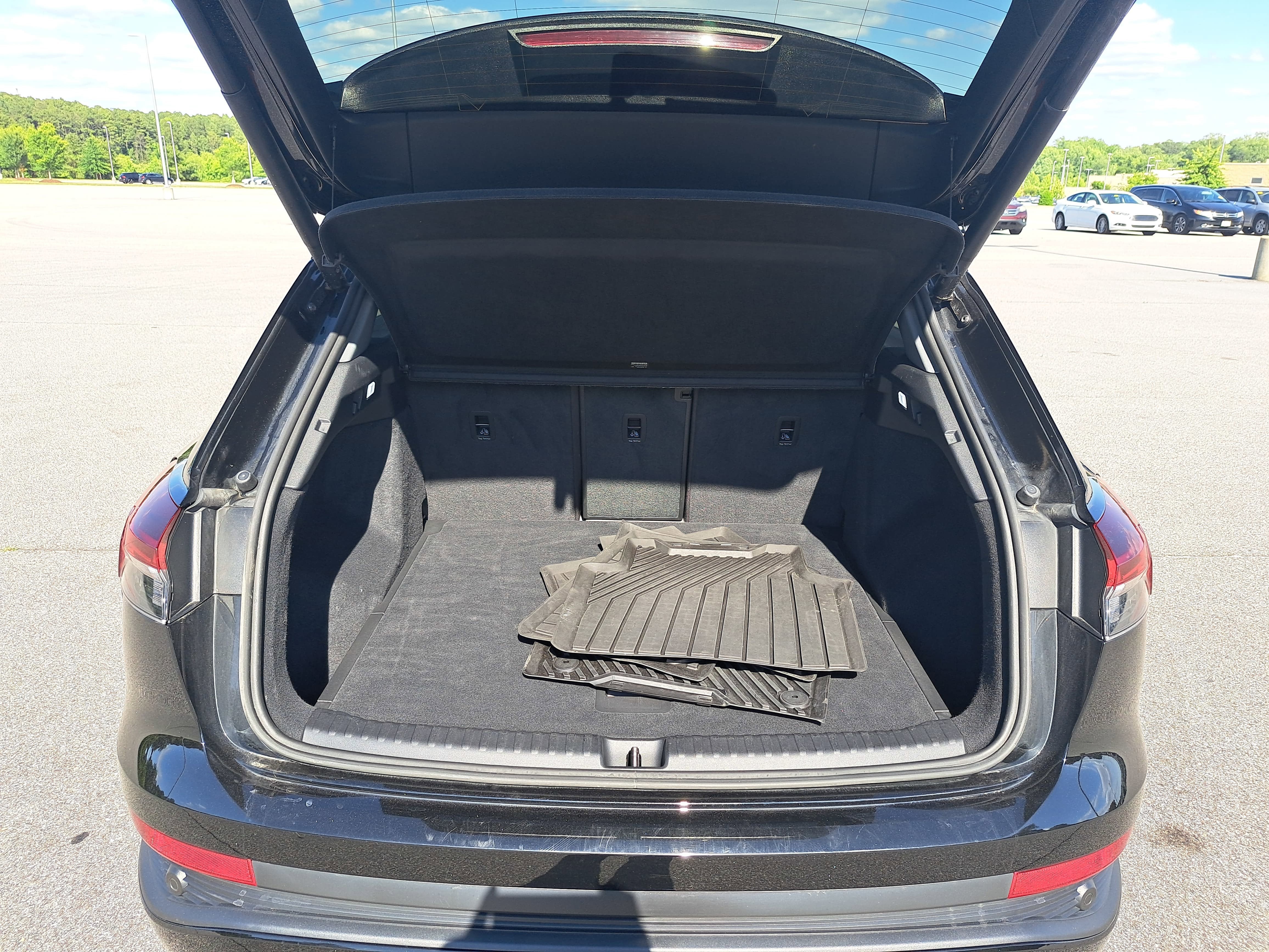 2023 Audi Q4 e-tron Premium Plus