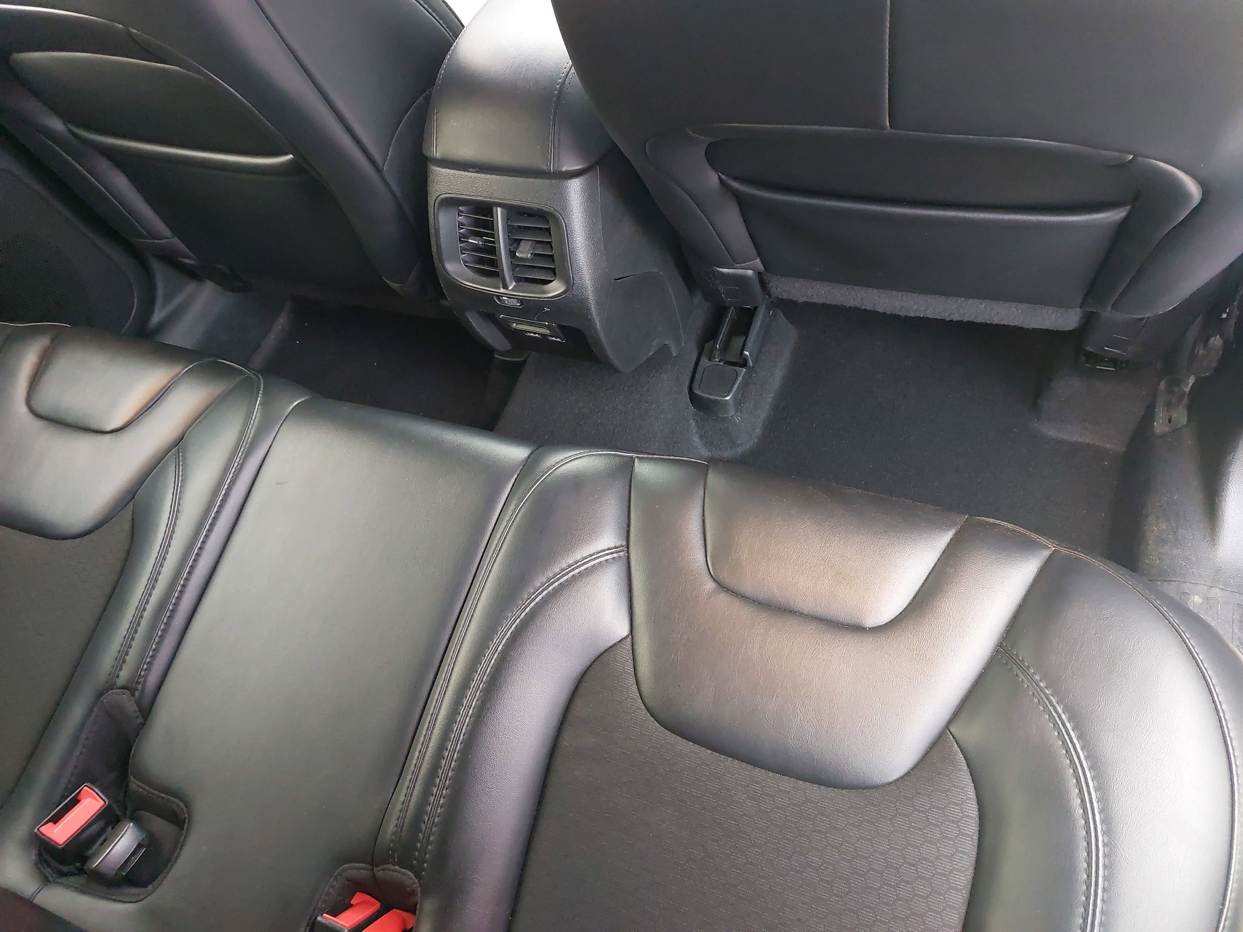 2020 Jeep Cherokee Altitude