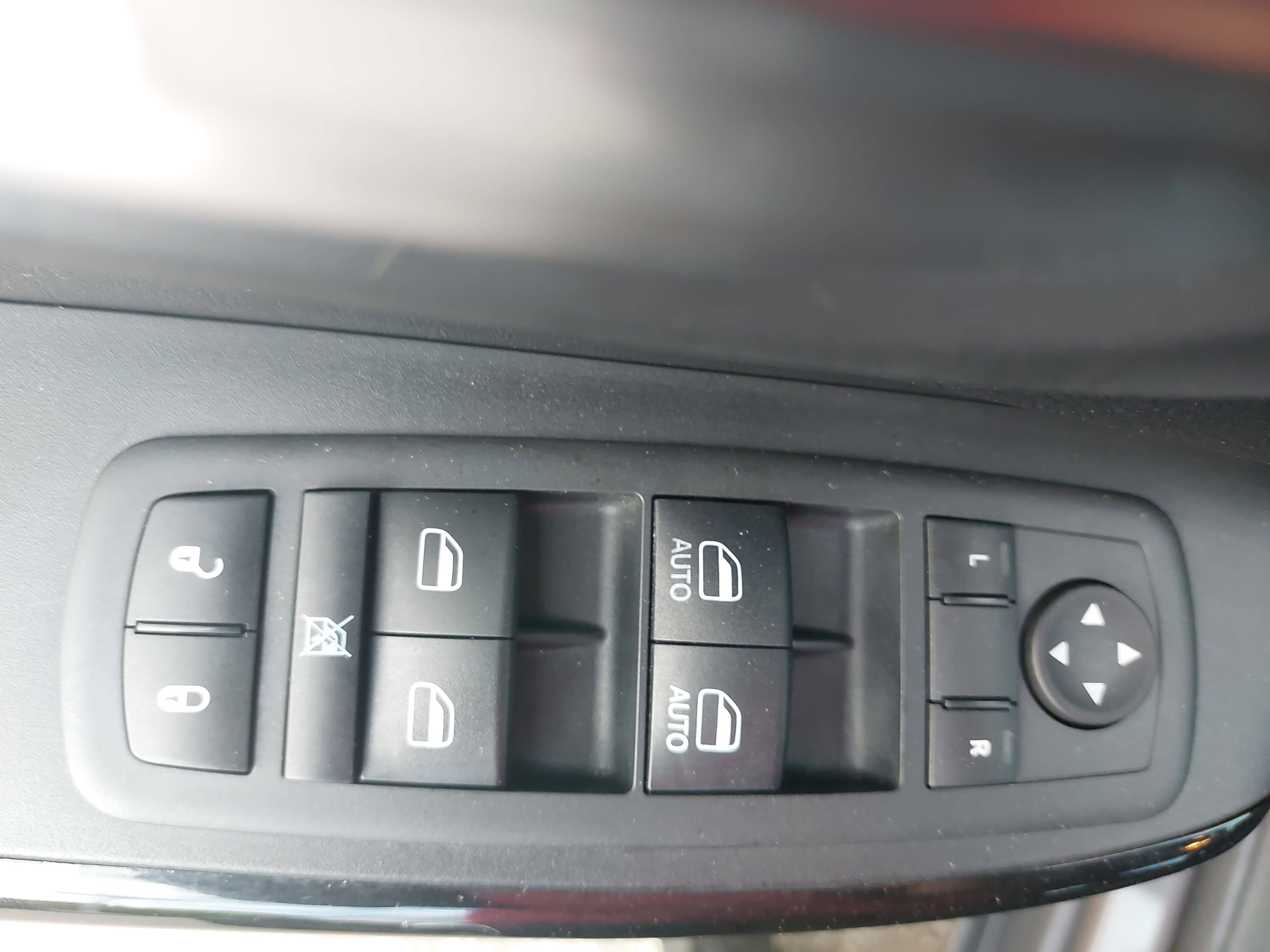 2020 Jeep Cherokee Altitude