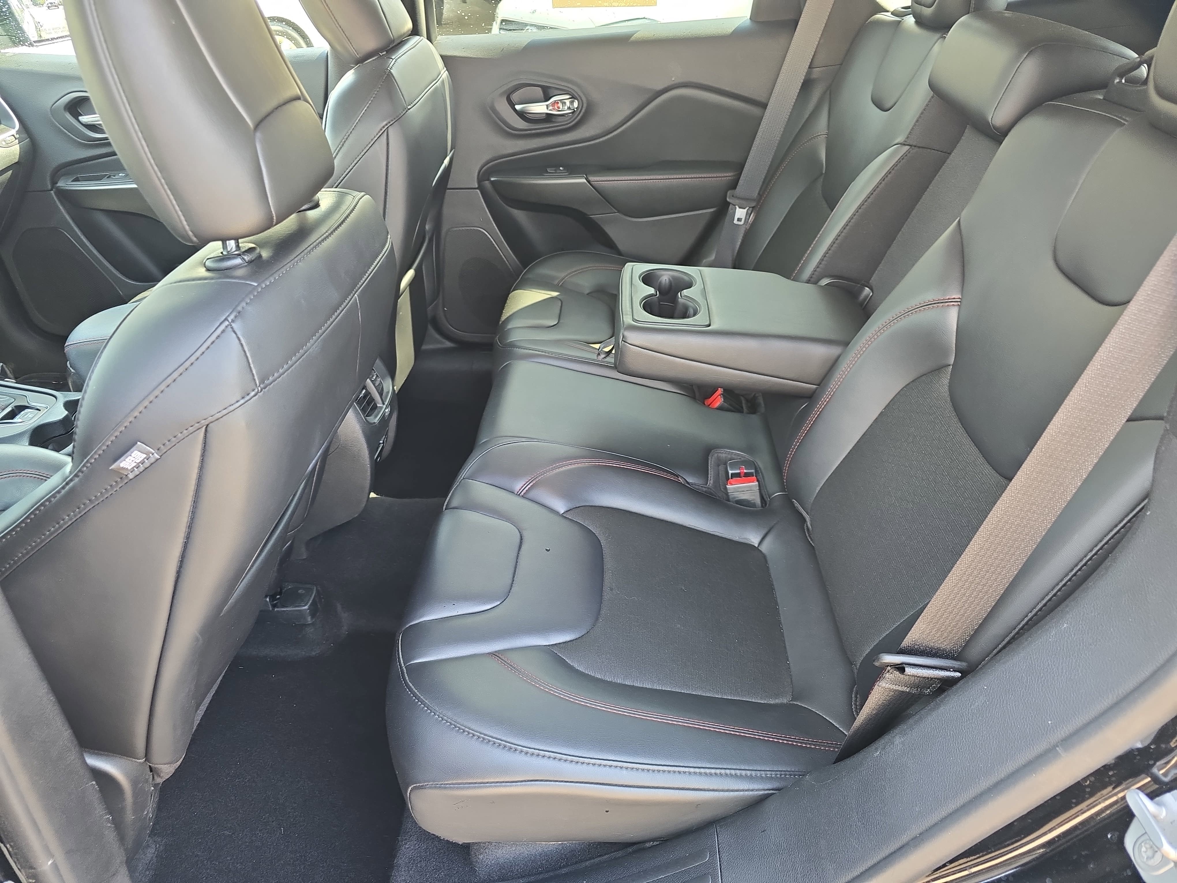 2020 Jeep Cherokee Trailhawk