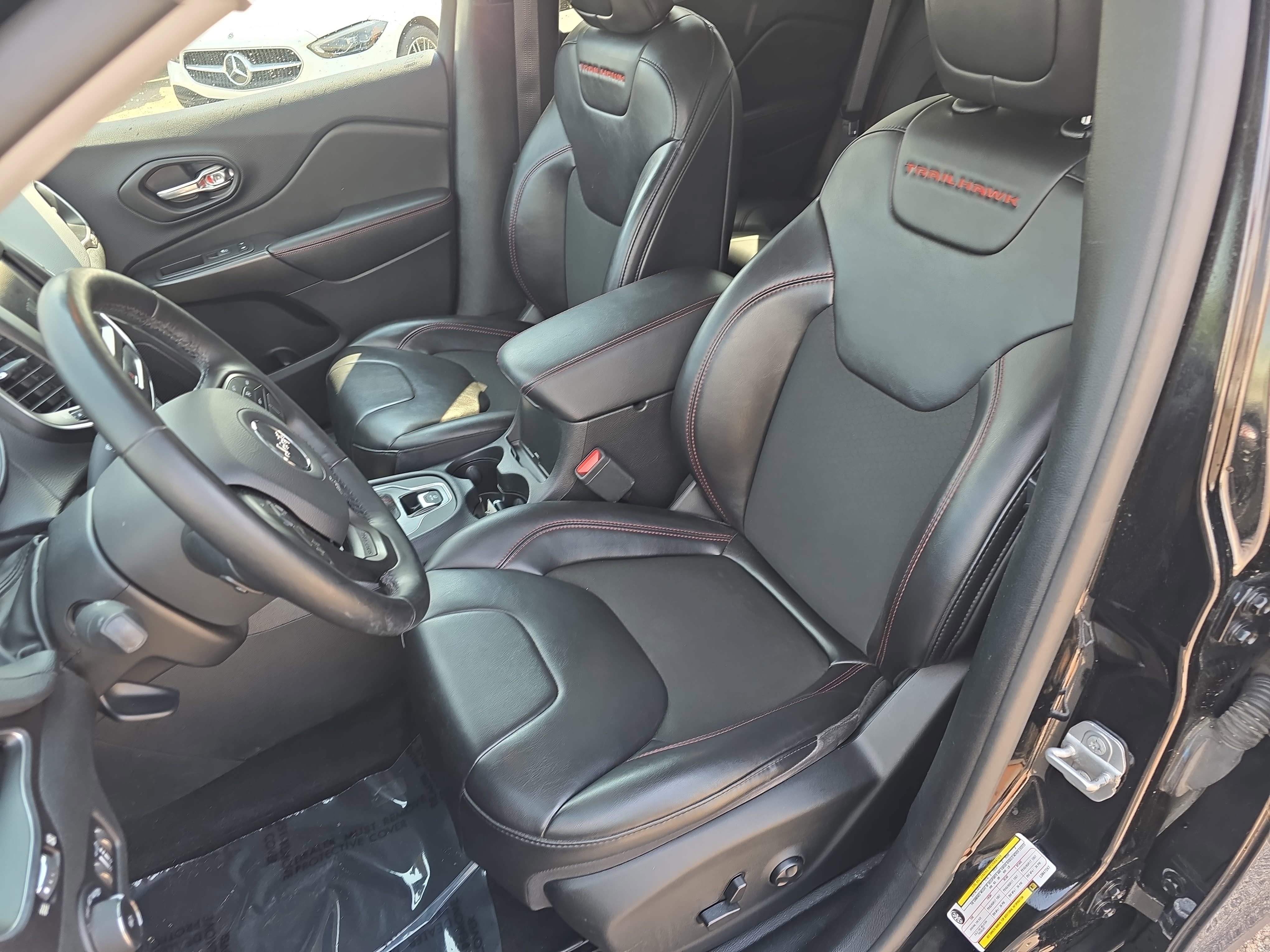 2020 Jeep Cherokee Trailhawk