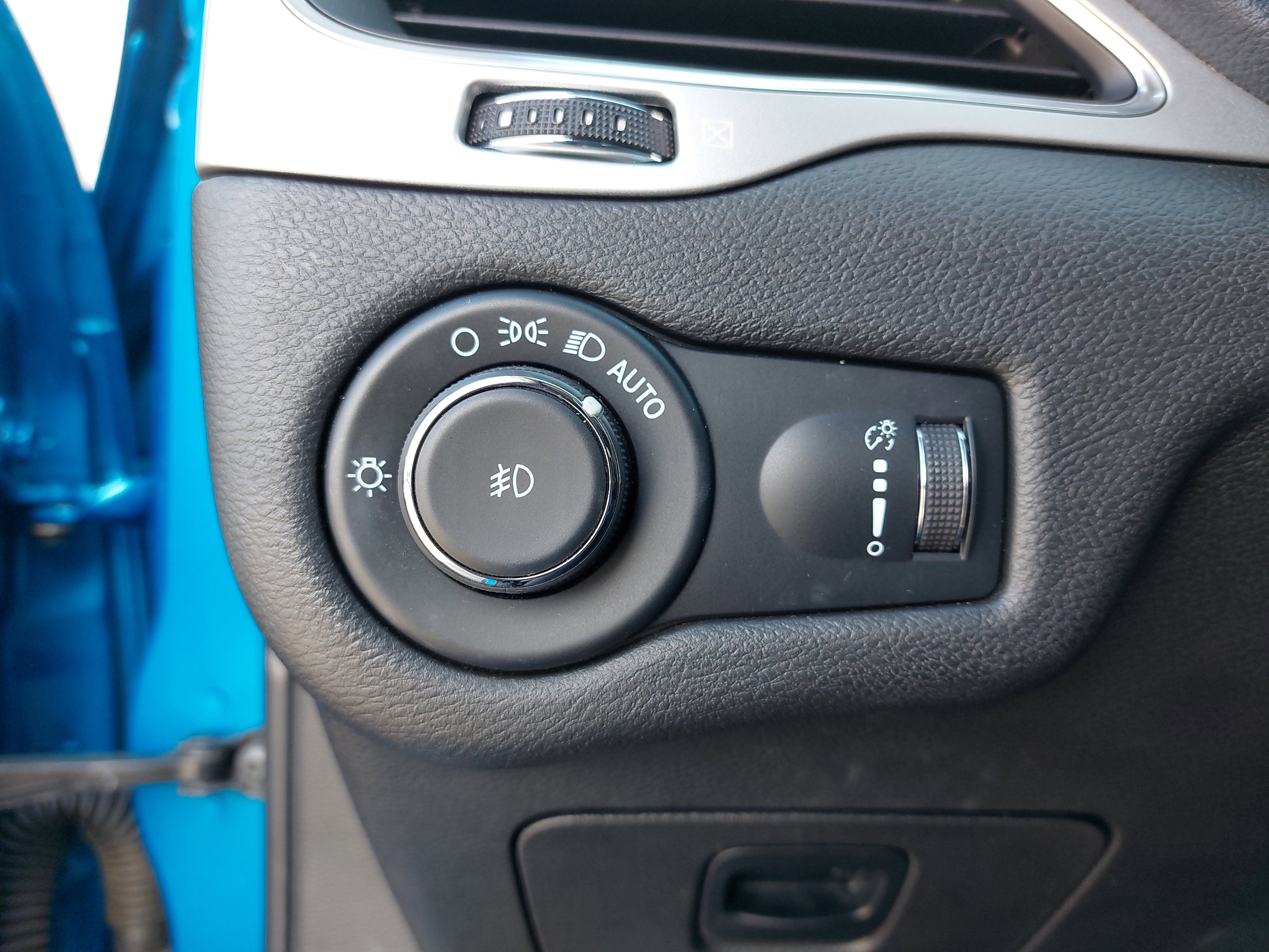 2022 Jeep Cherokee X