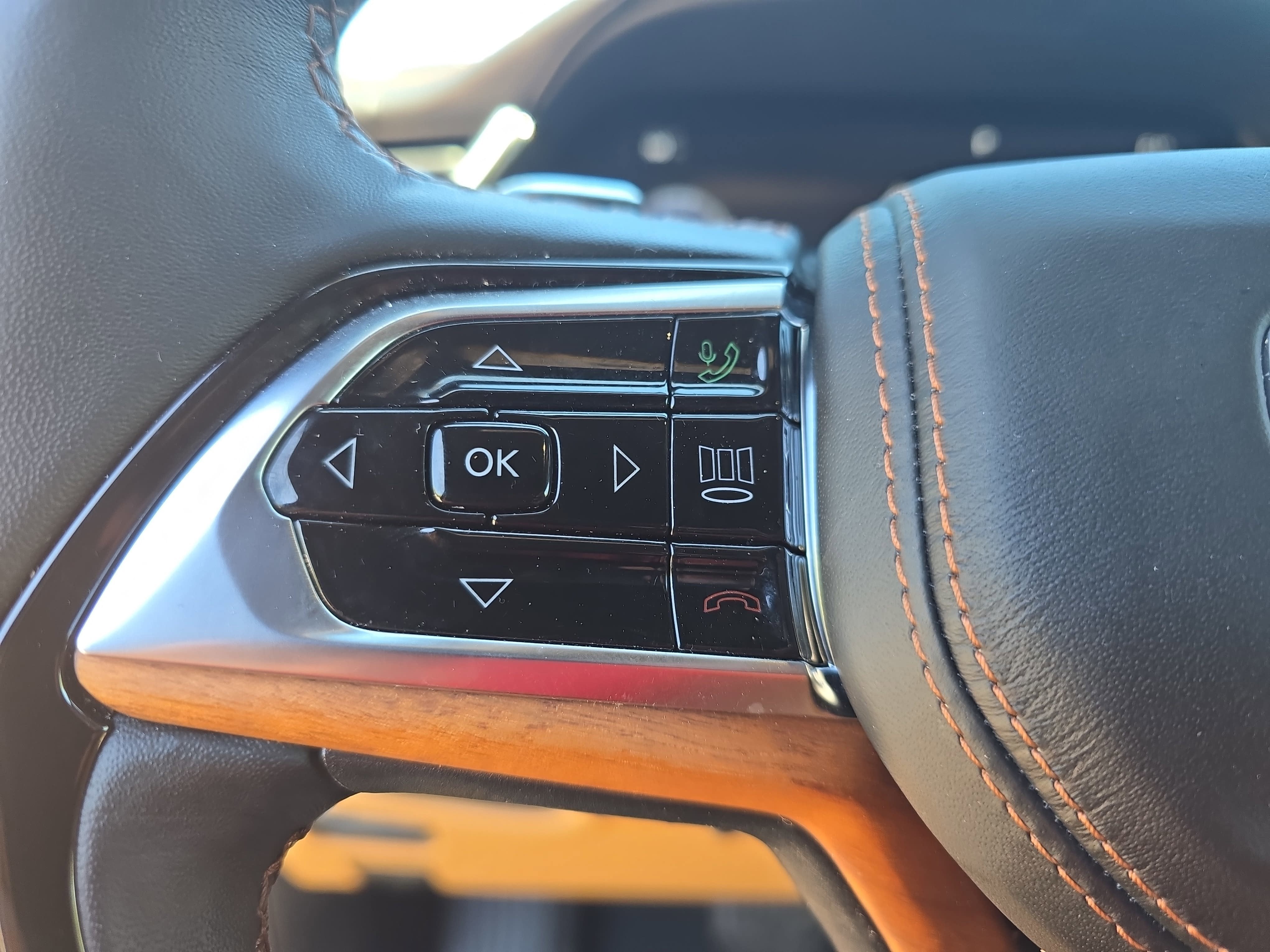 2023 Jeep Grand Cherokee Summit Reserve