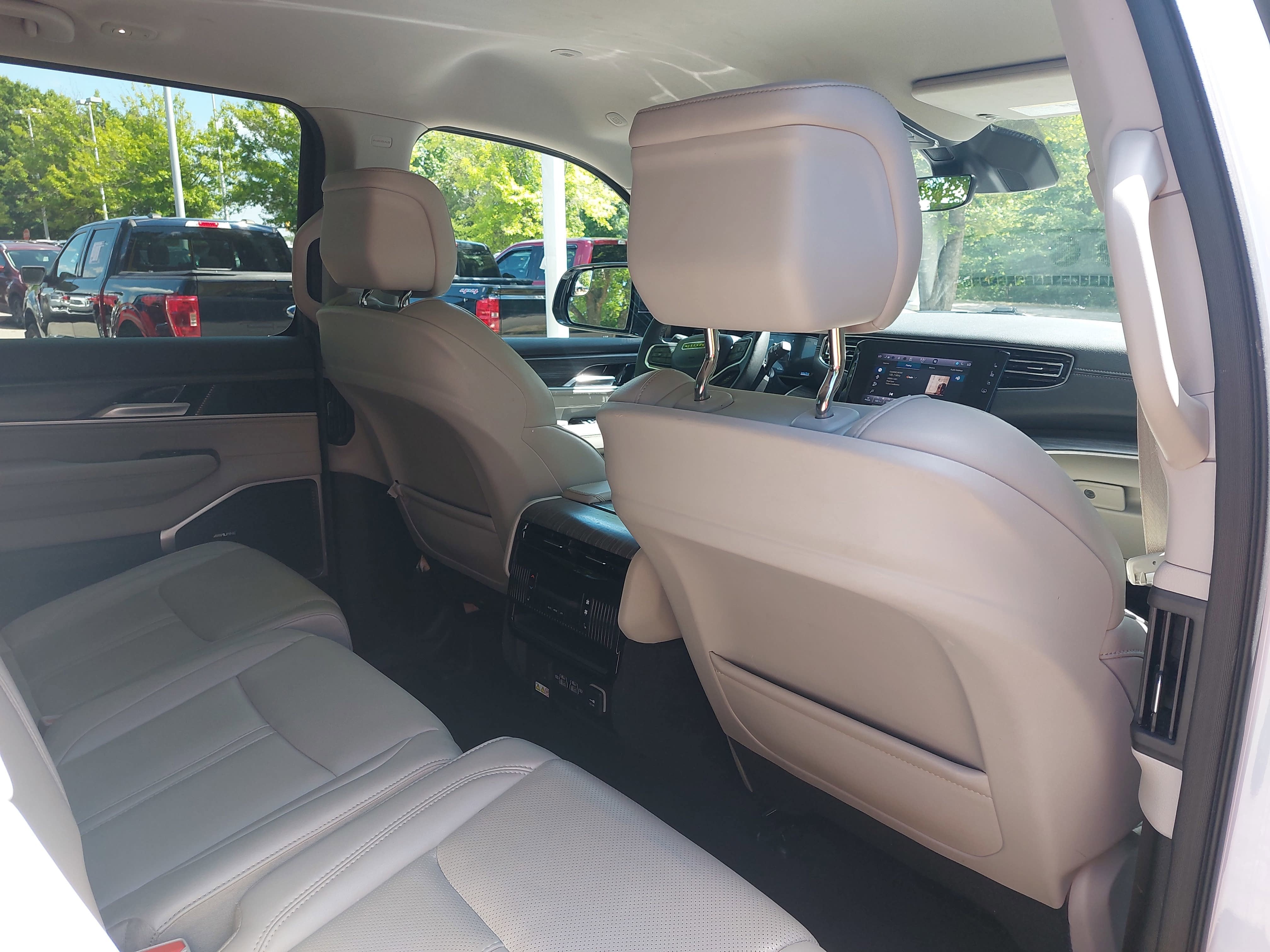 2024 Jeep Wagoneer L Series II