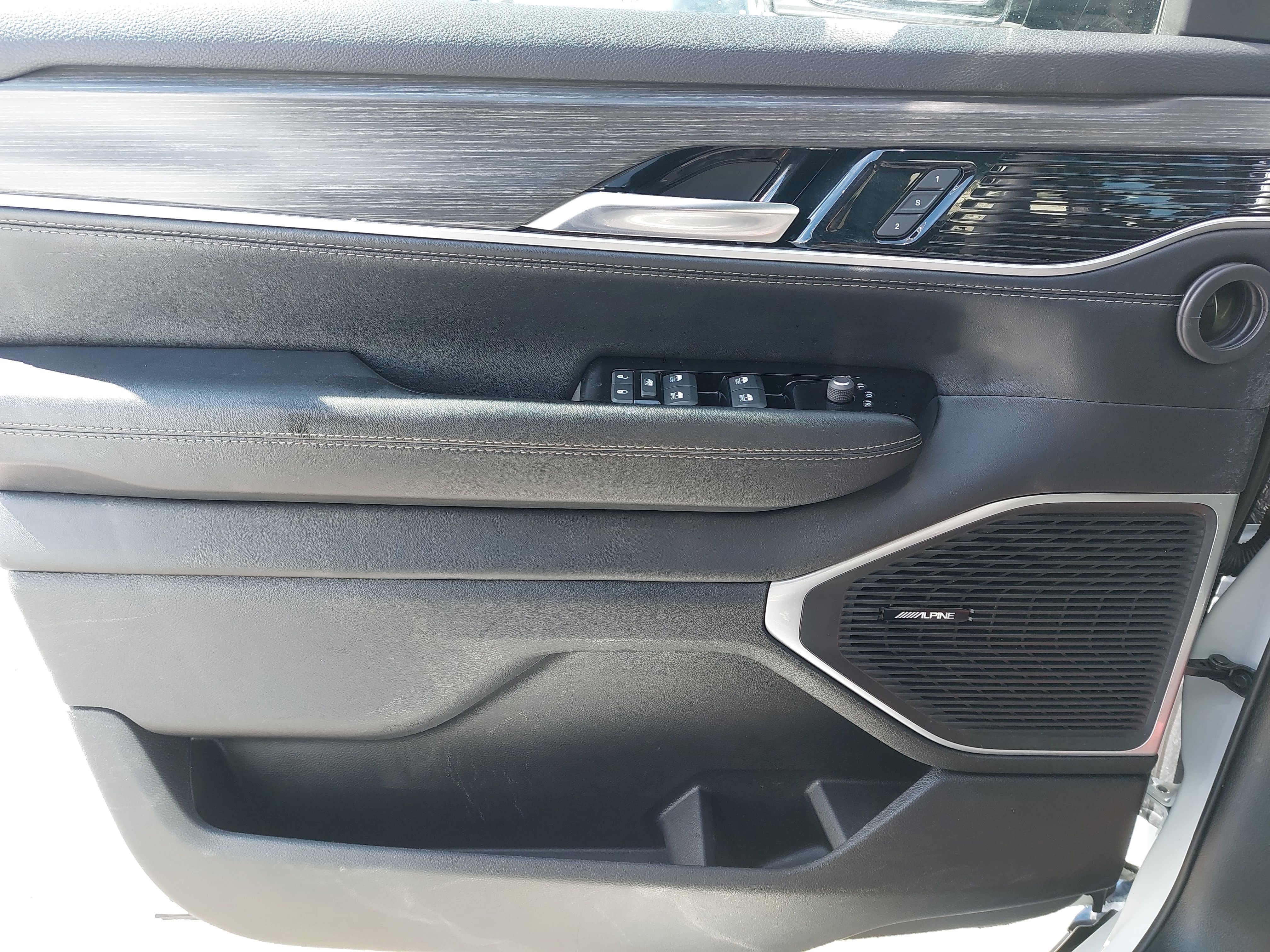 2023 Jeep Wagoneer L Series II