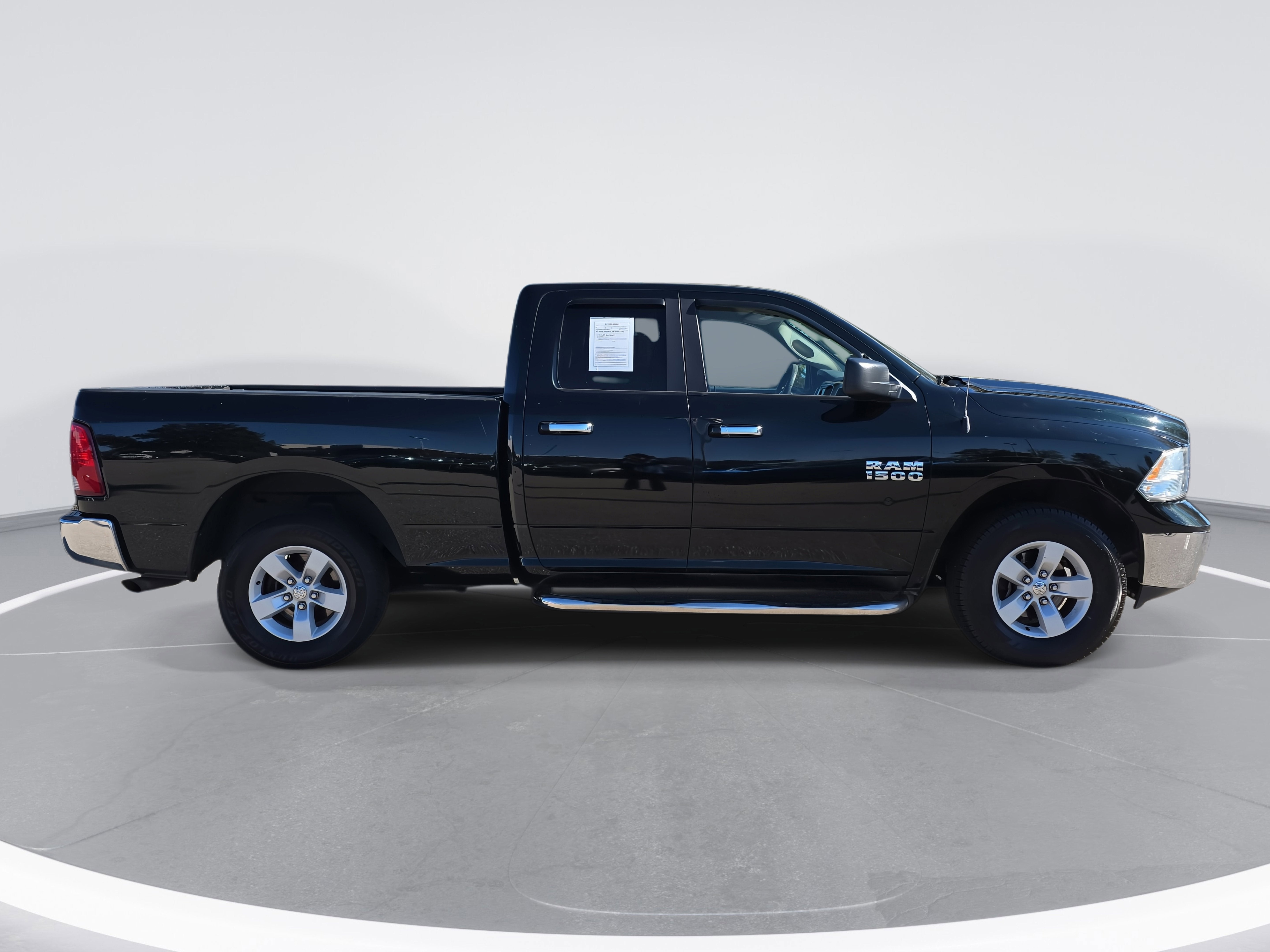 2016 RAM 1500 SLT