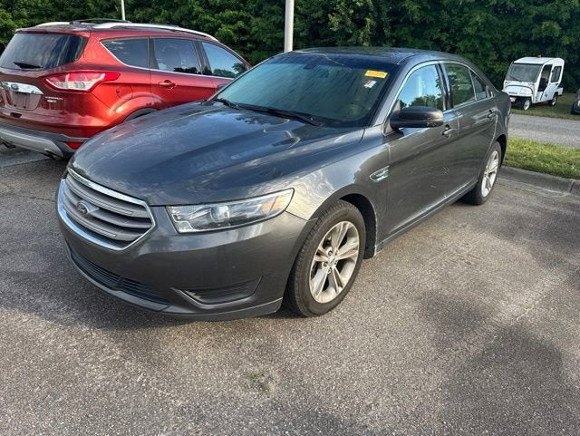 2016 Ford Taurus SE