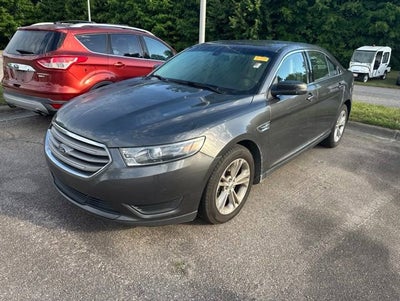 2016 Ford Taurus SE