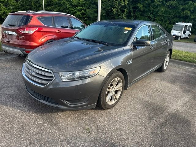 2016 Ford Taurus SE