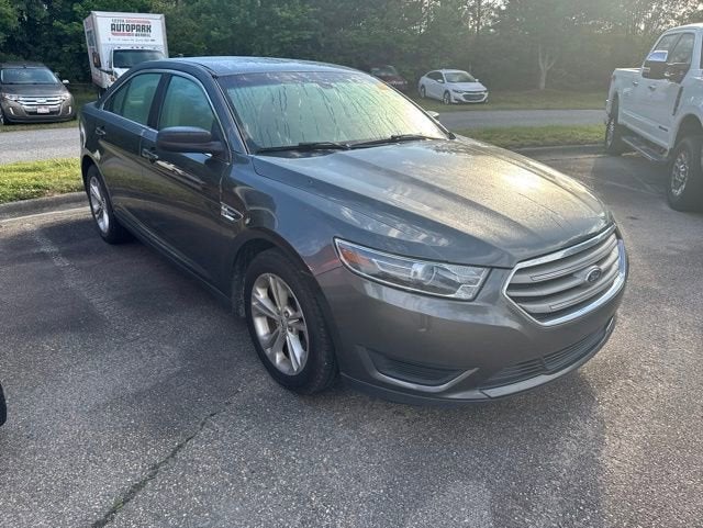2016 Ford Taurus SE