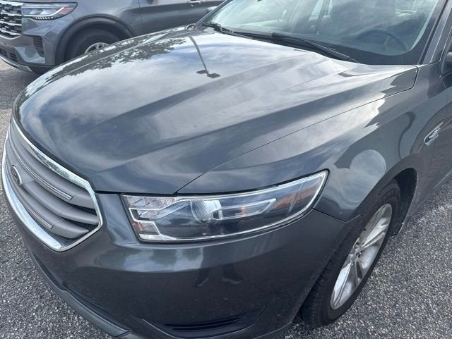 2016 Ford Taurus SE