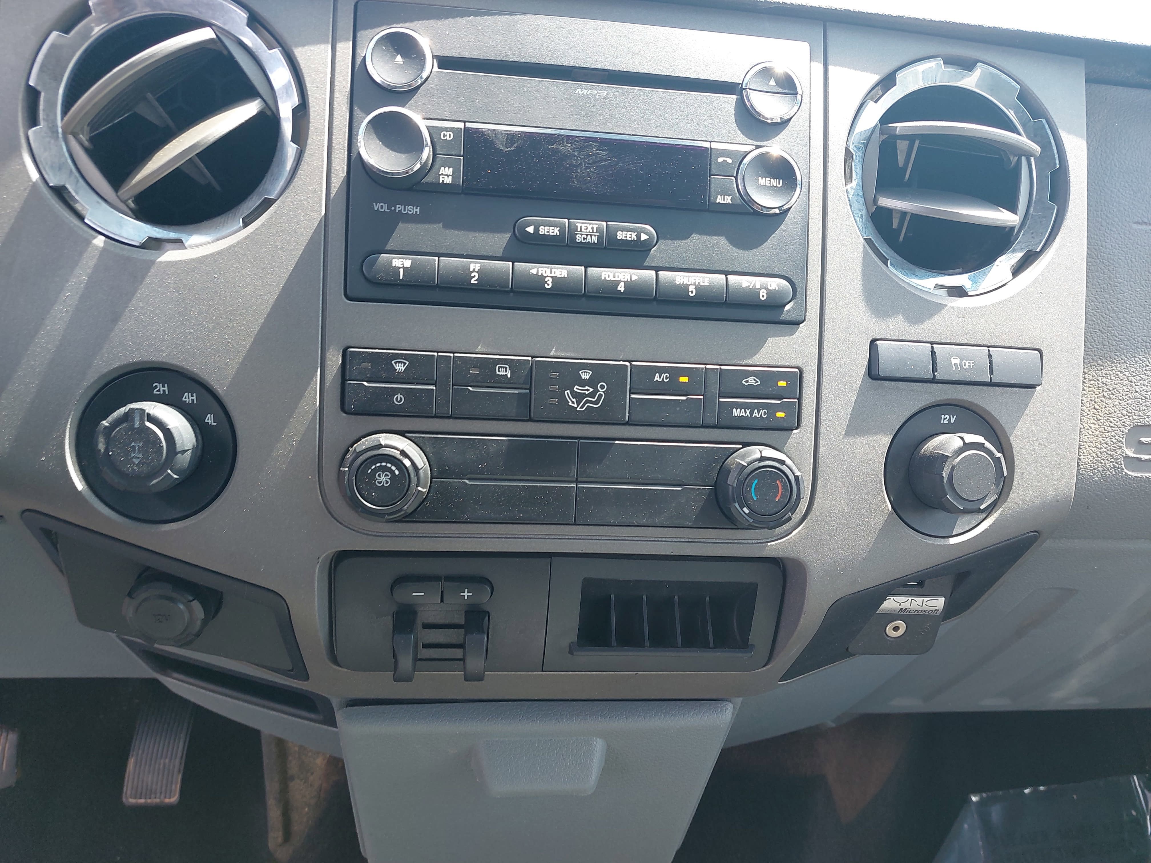 2012 Ford Super Duty F-250 SRW XL