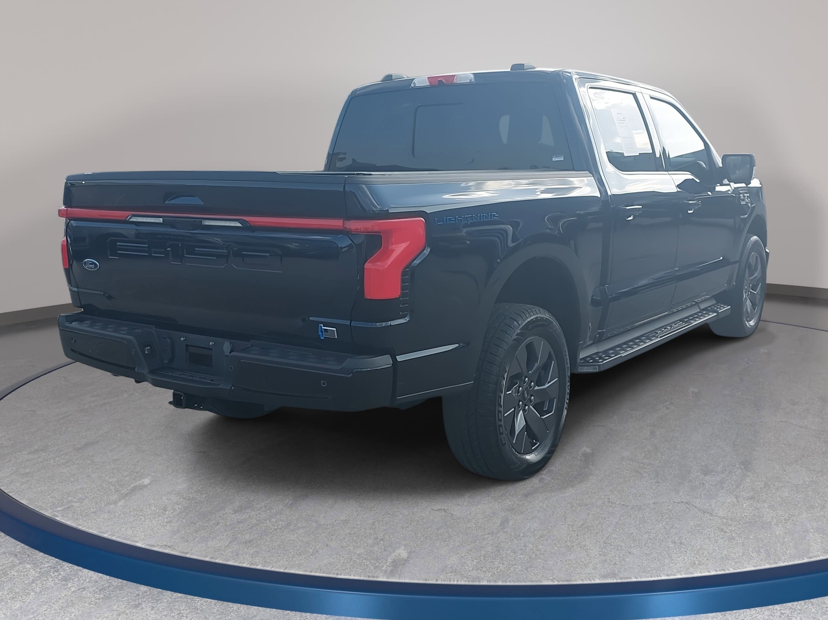 2023 Ford F-150 Lightning Pro