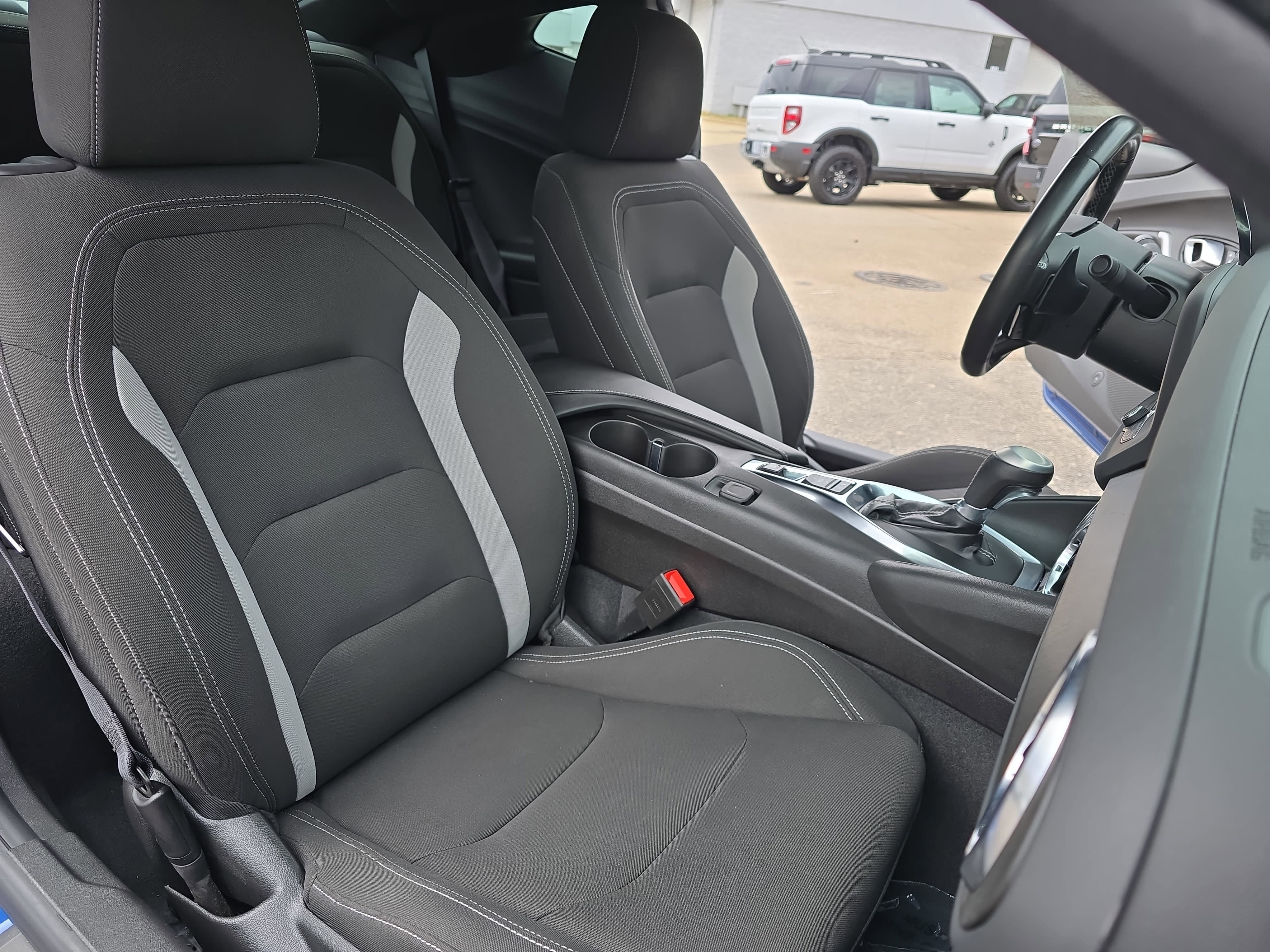 2022 Chevrolet Camaro 1LT