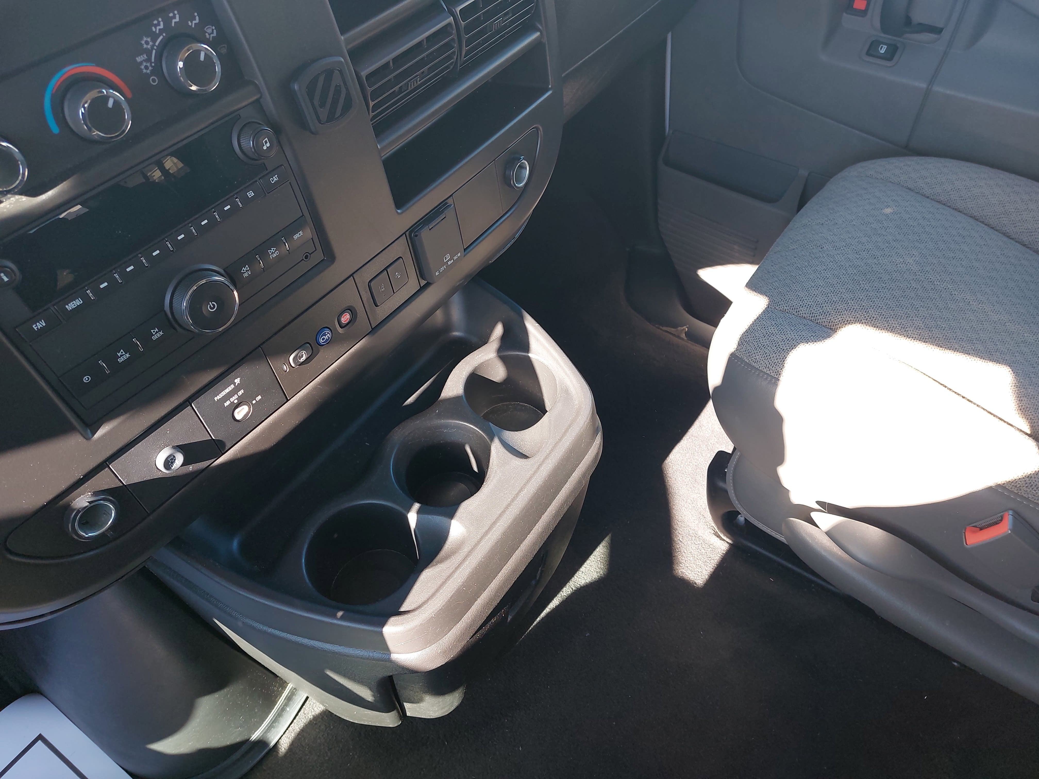 2022 Chevrolet Express Passenger LT