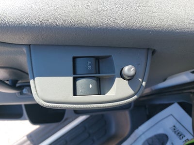 2022 Chevrolet Express Passenger LT