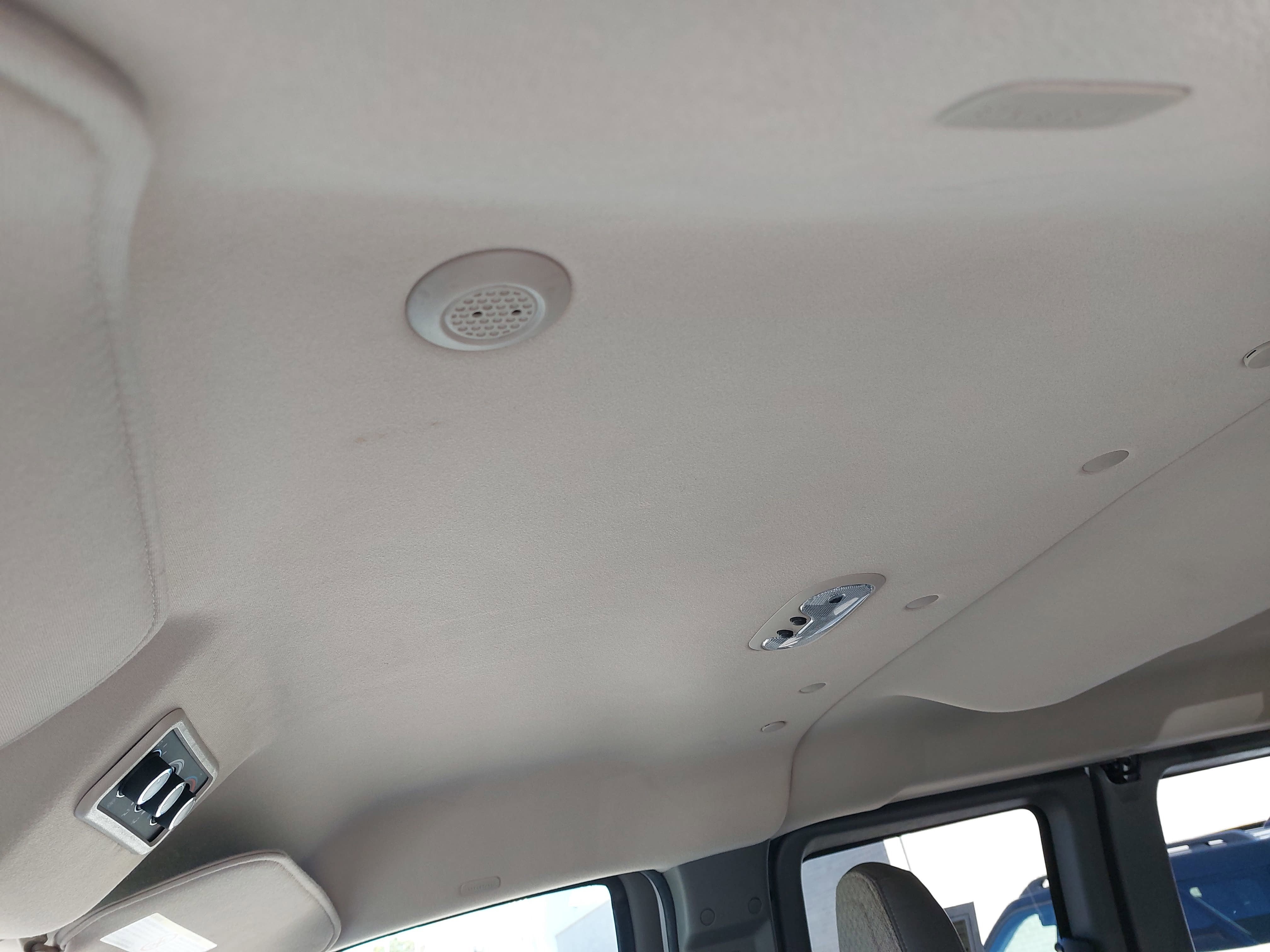 2022 Chevrolet Express Passenger LT