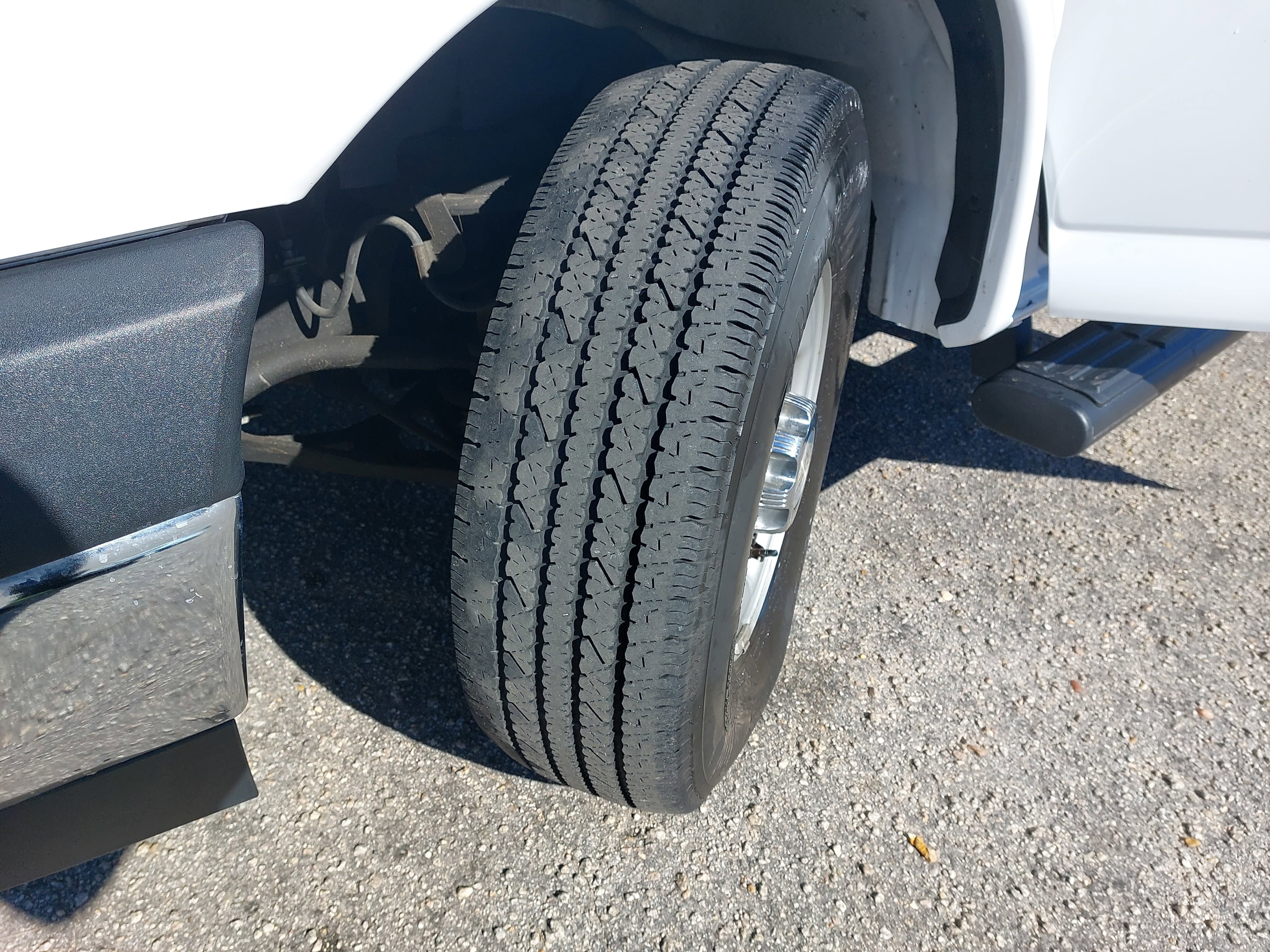 2022 Chevrolet Express Passenger LT