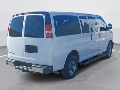 2022 Chevrolet Express Passenger LT
