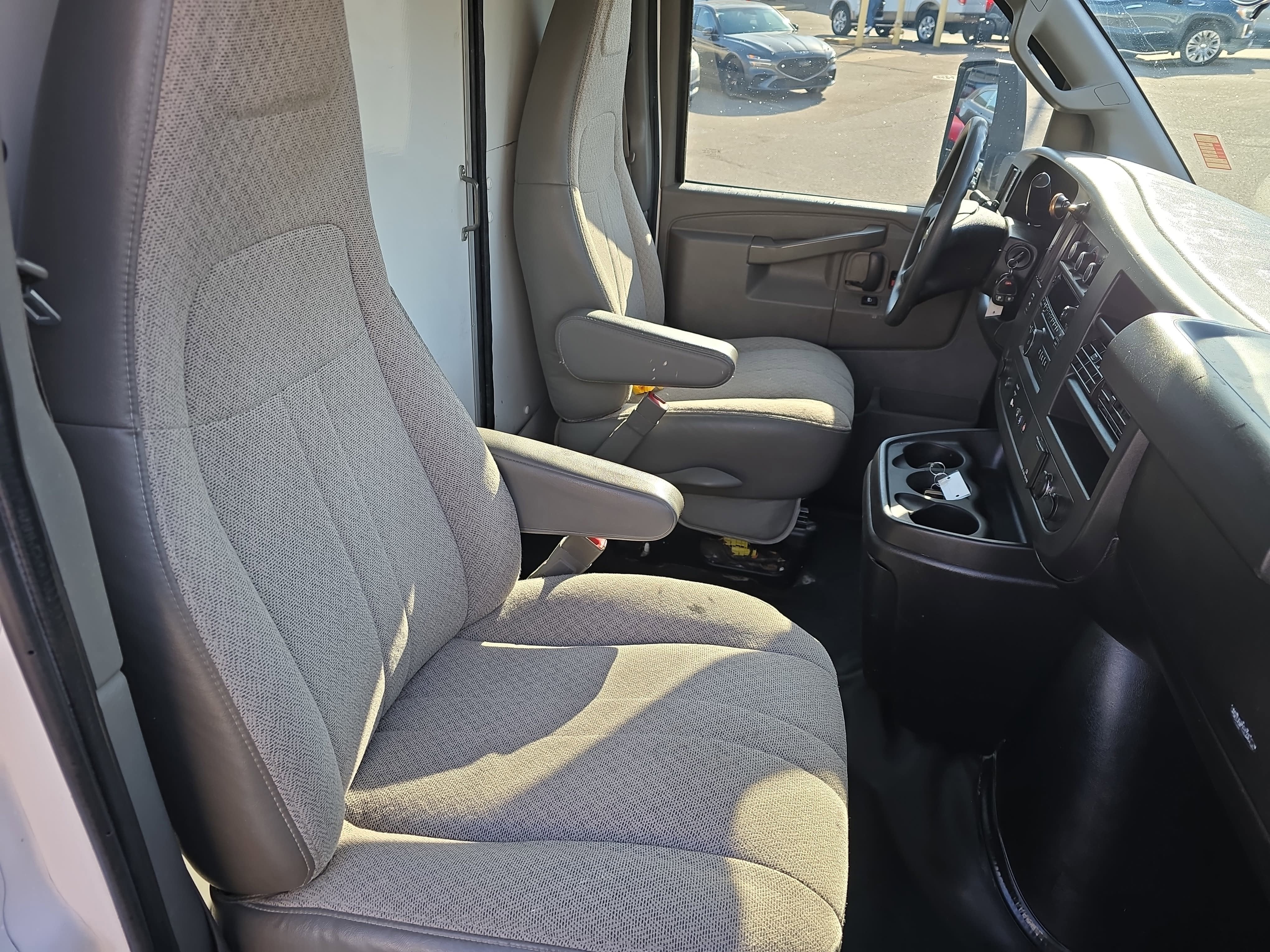 2018 Chevrolet Express Commercial Cutaway CUTWAY