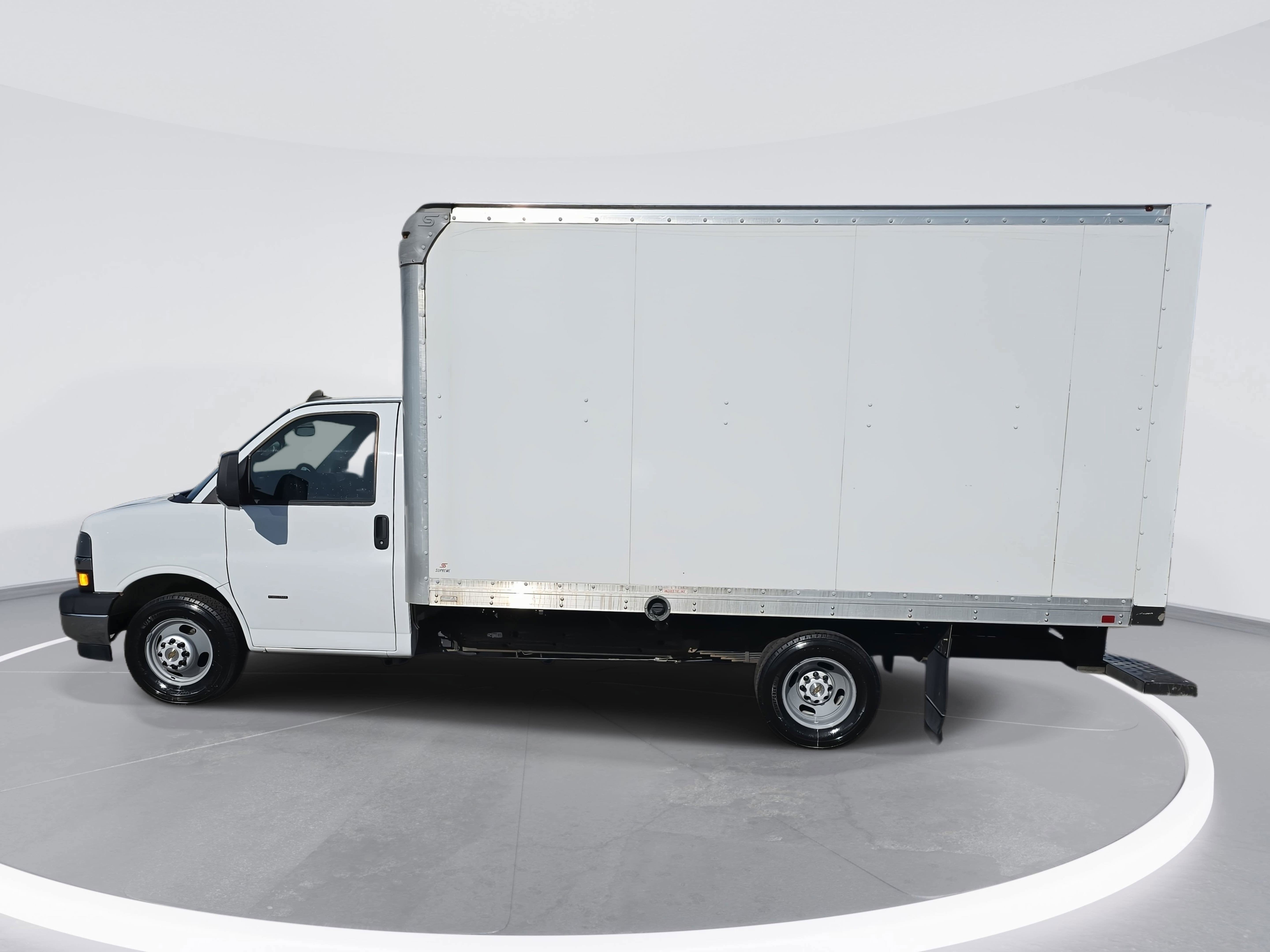 2018 Chevrolet Express Commercial Cutaway CUTWAY