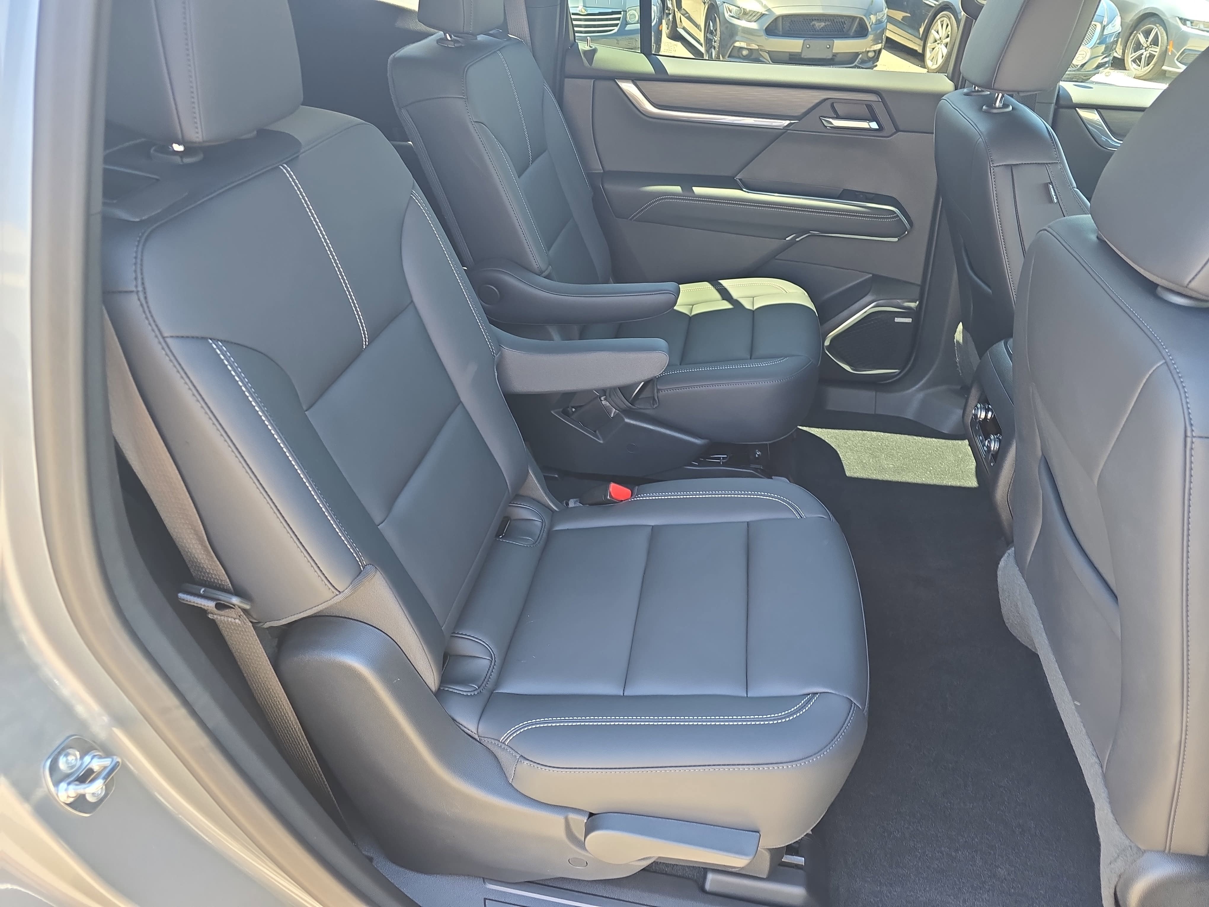 2024 GMC Acadia FWD Elevation