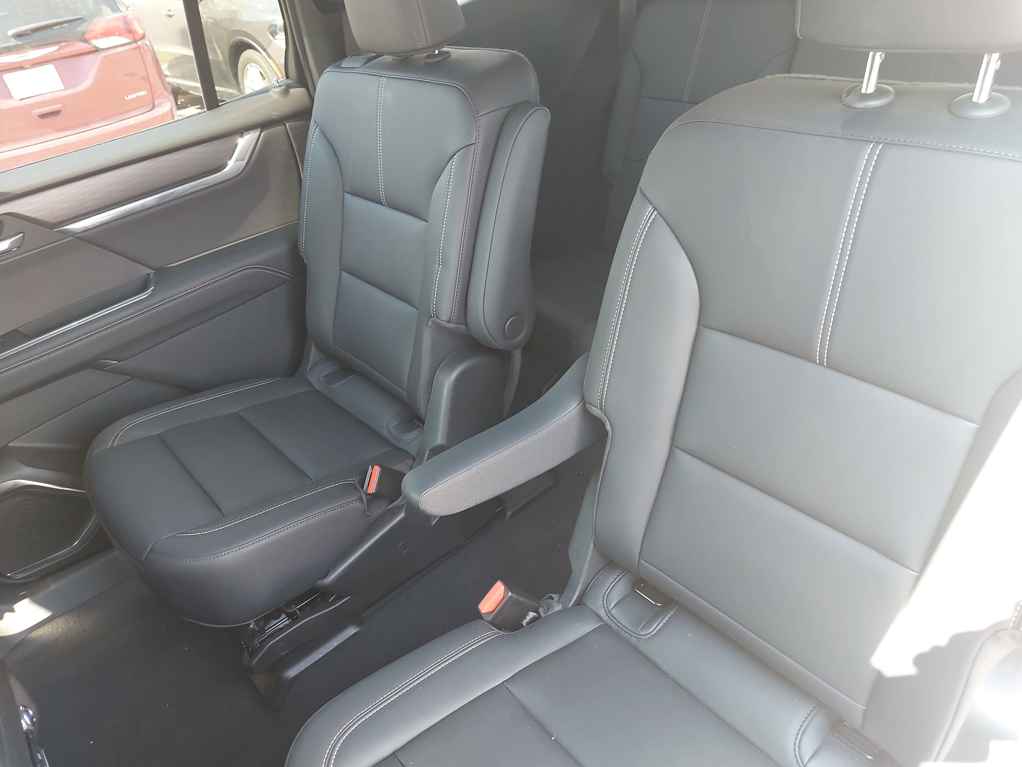 2024 GMC Acadia FWD Elevation