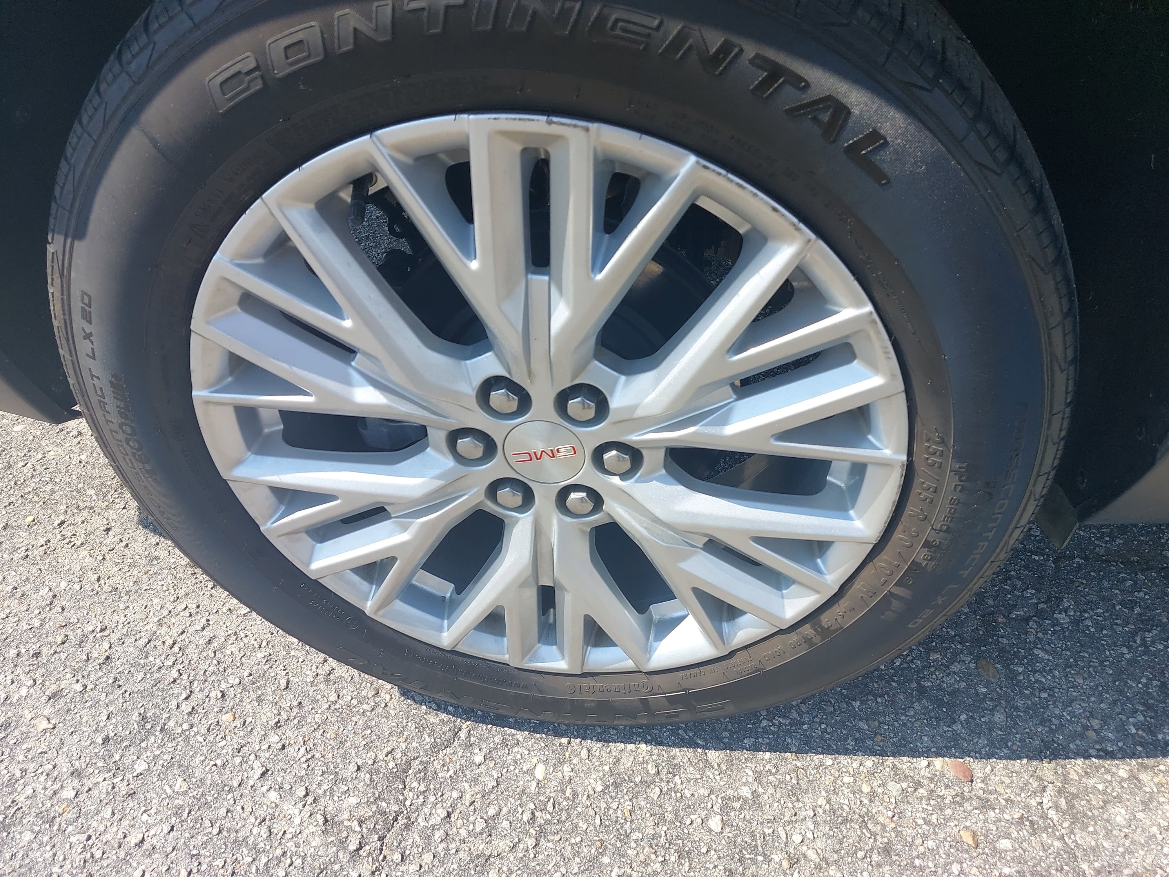 2024 GMC Acadia FWD Elevation
