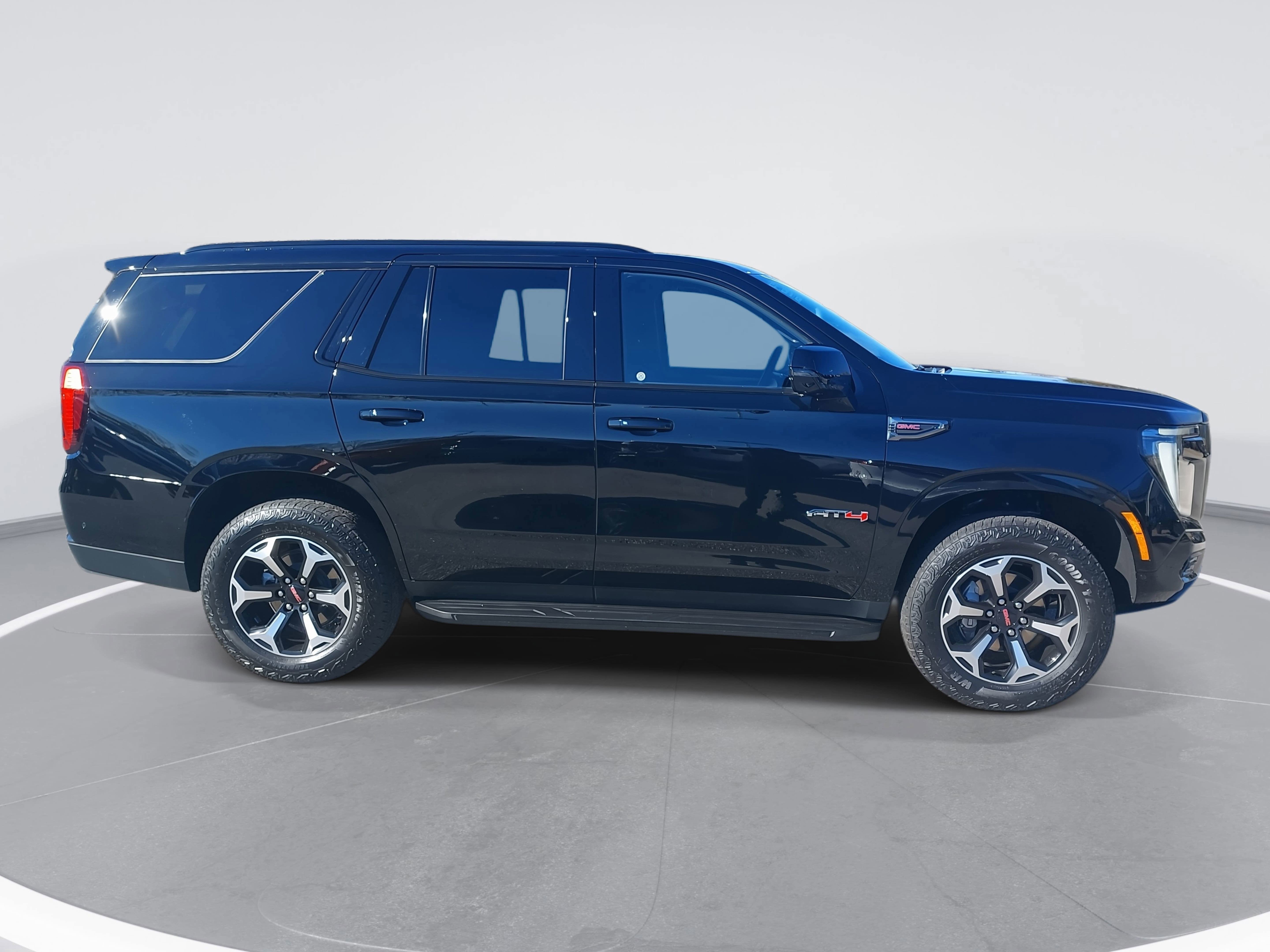2025 GMC Yukon AT4