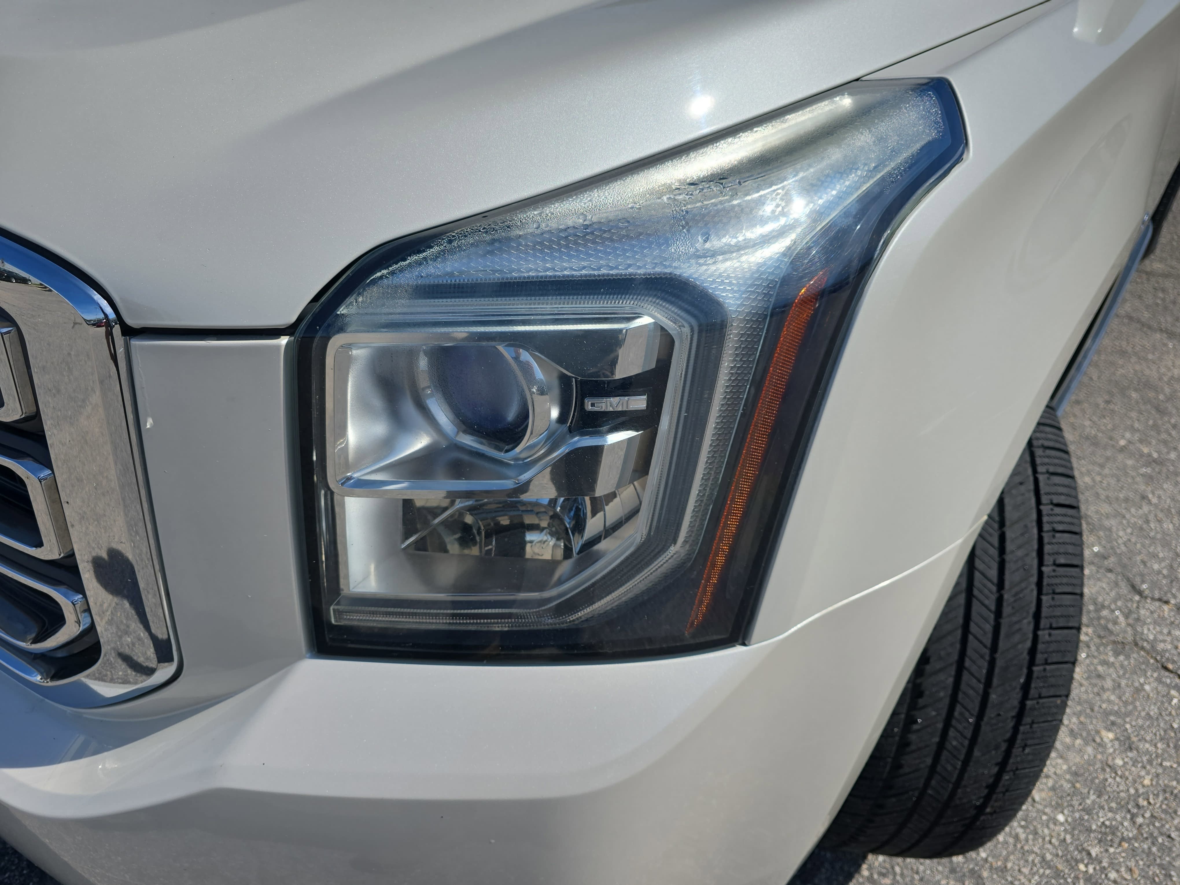 2015 GMC Yukon XL SLT