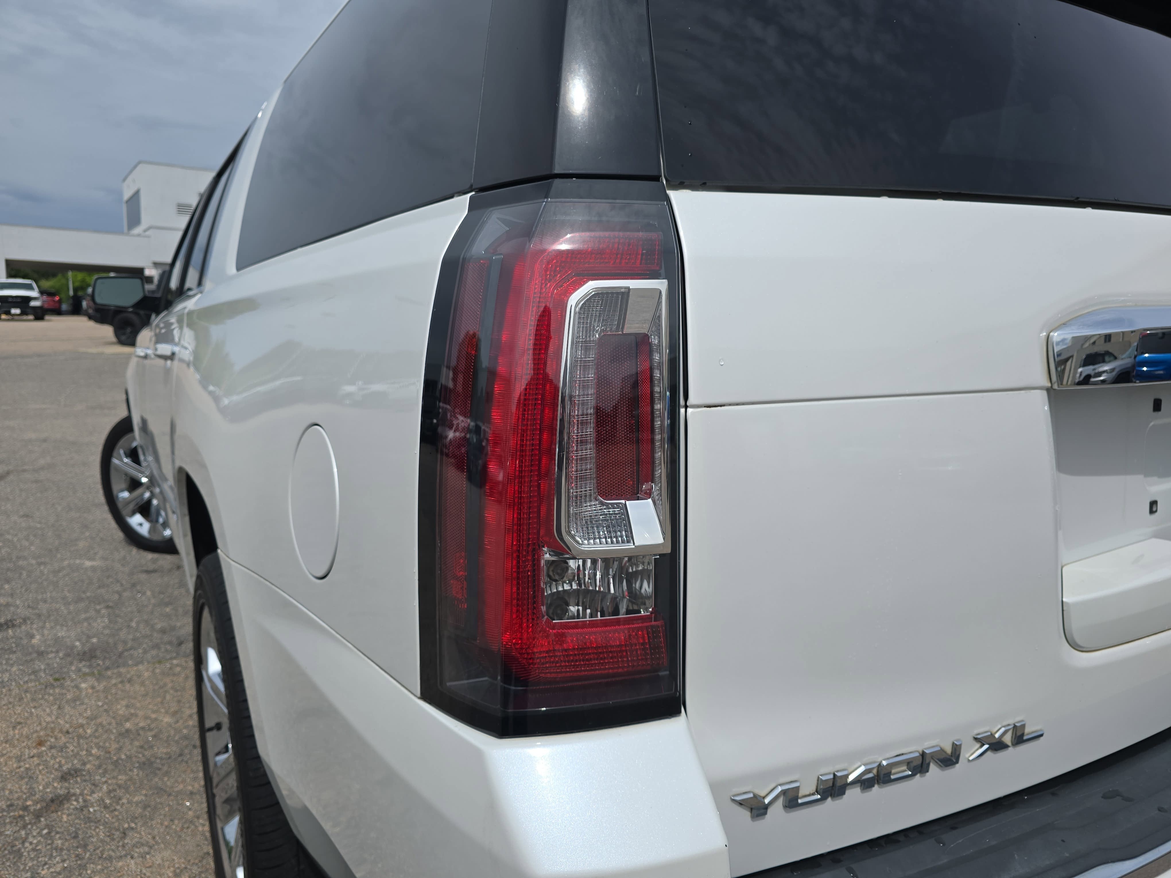2017 GMC Yukon XL Denali