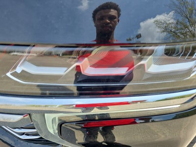 2022 Chevrolet Suburban LT