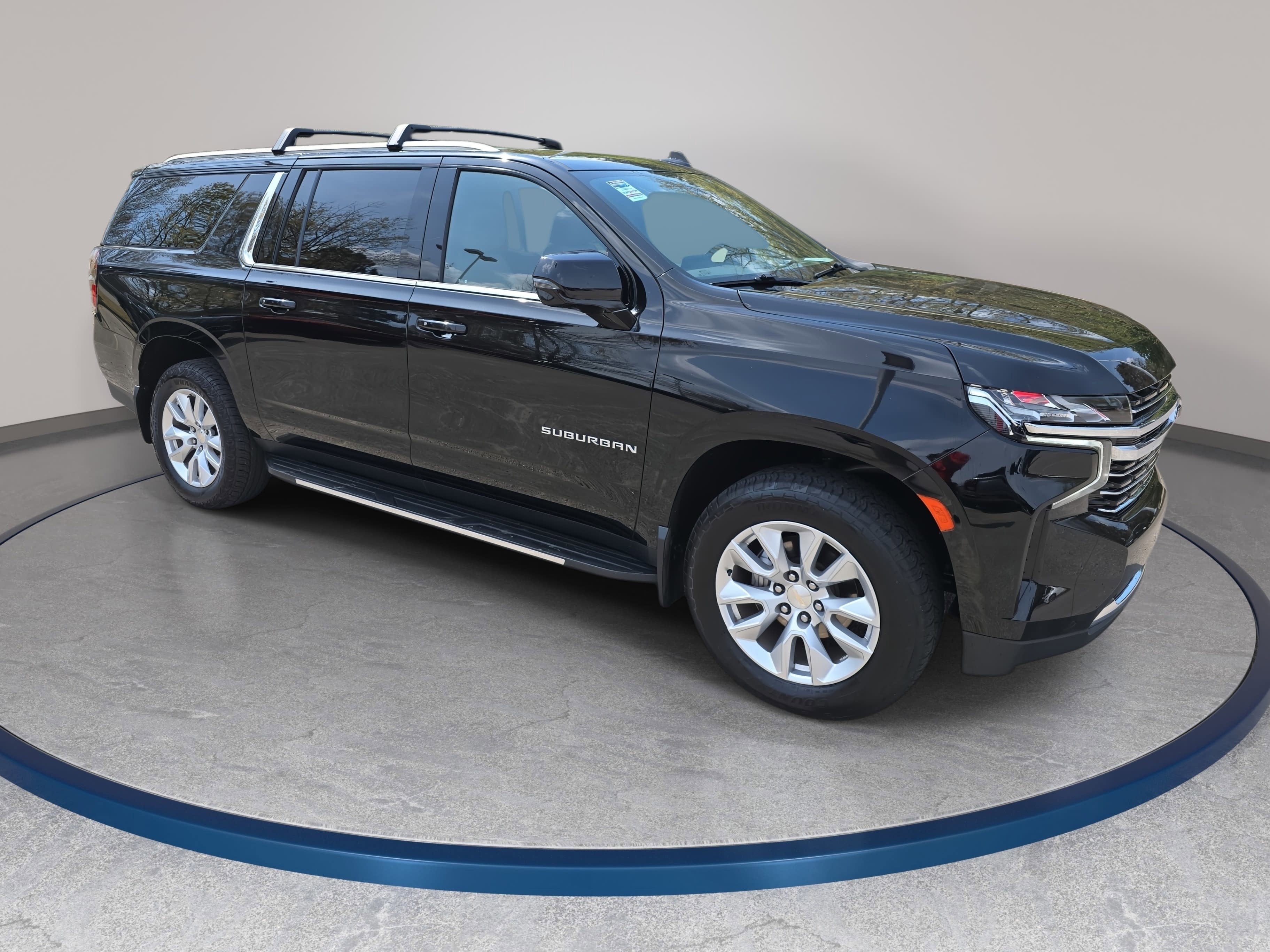 2022 Chevrolet Suburban LT