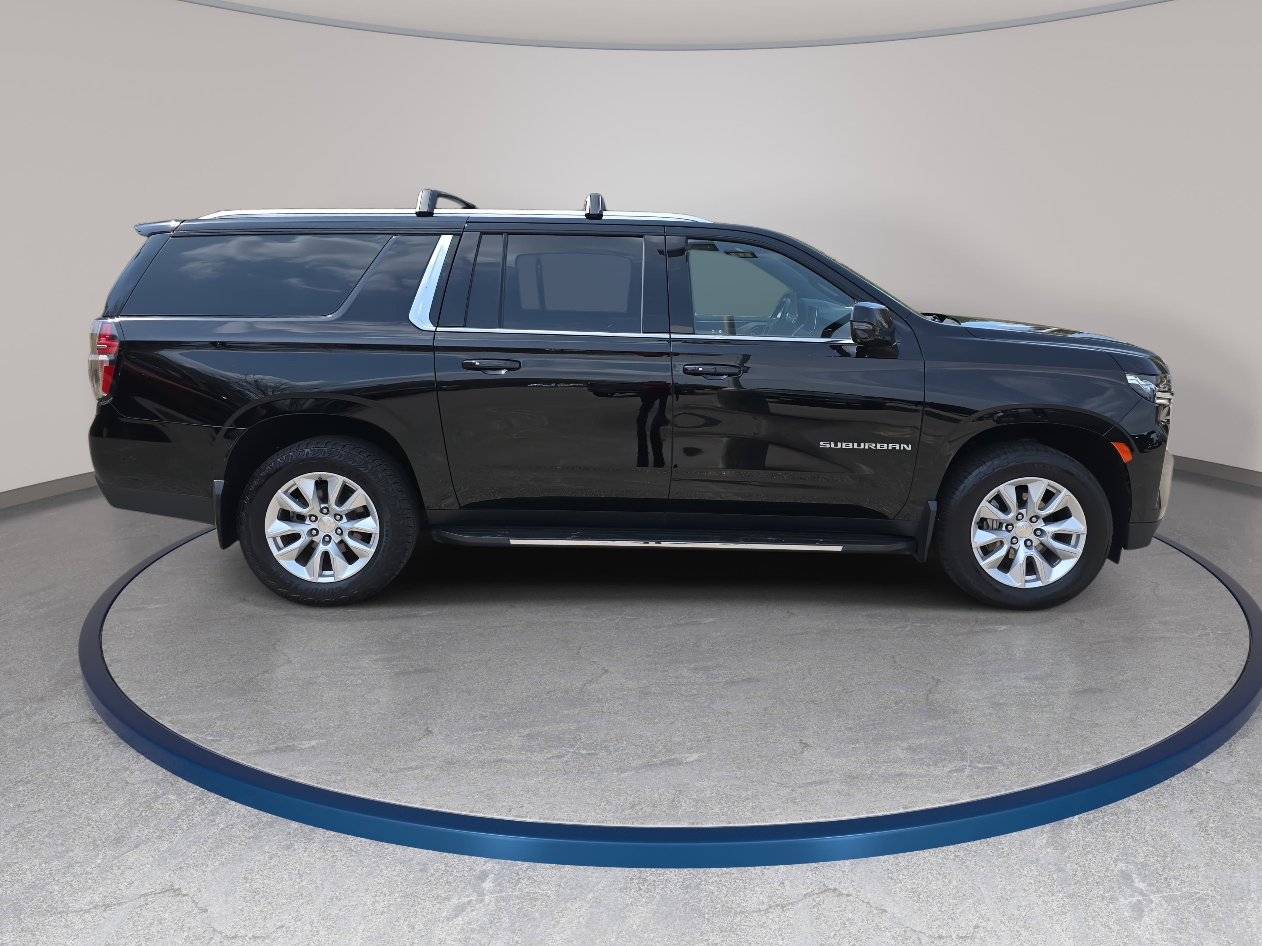 2022 Chevrolet Suburban LT