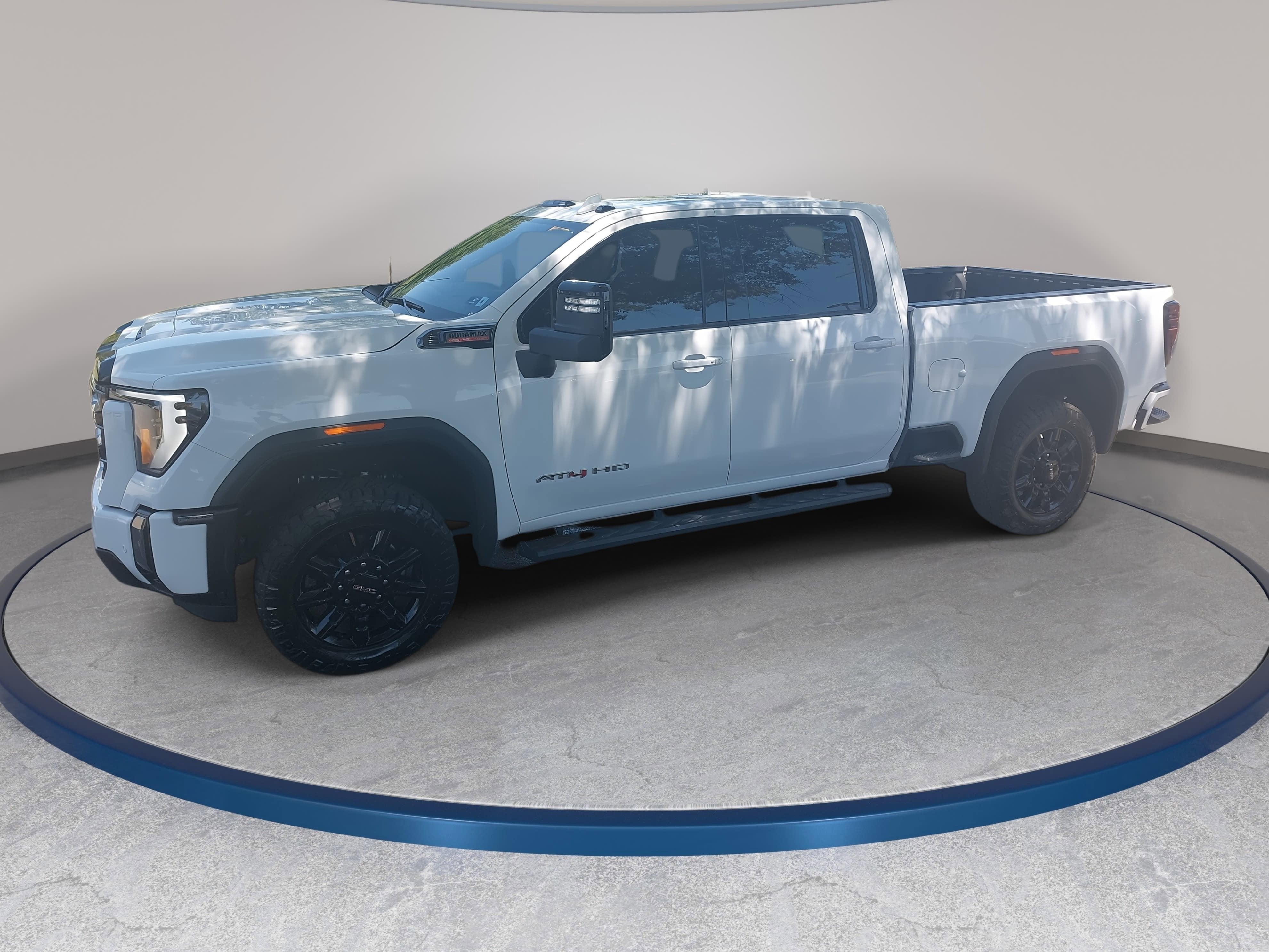 2024 GMC Sierra 4WD Crew Cab Standard Box AT4's photo