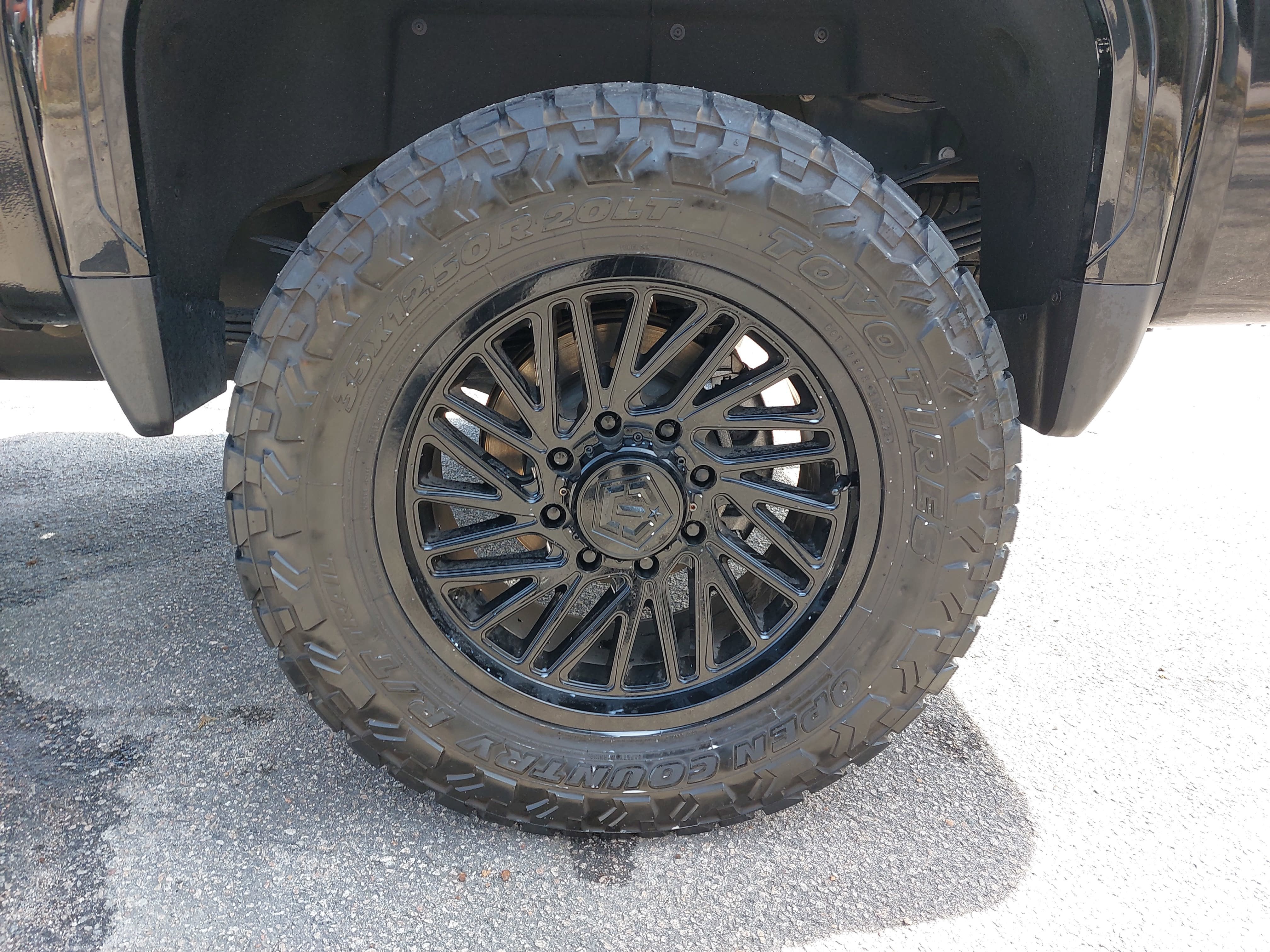 2024 GMC Sierra 3500HD Denali Ultimate