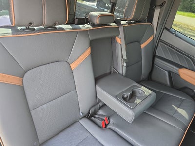 2025 GMC Canyon 4WD AT4